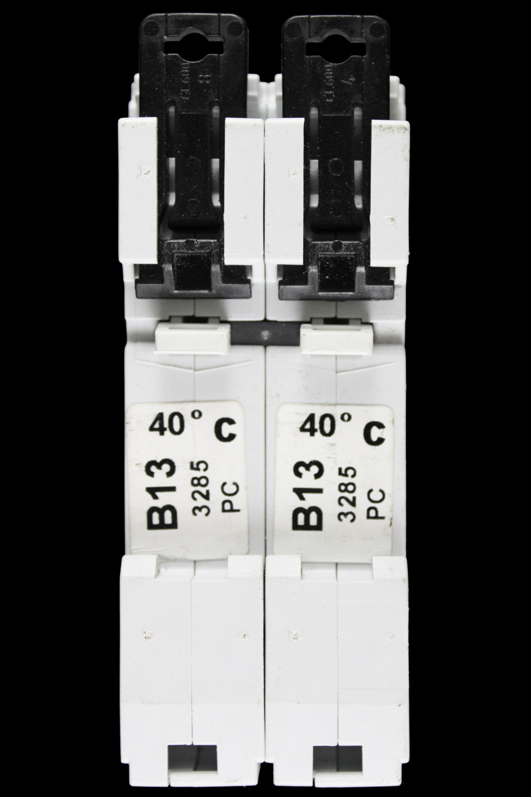 BILL 13 AMP CURVE B 10kA DOUBLE POLE MCB CIRCUIT BREAKER THB132