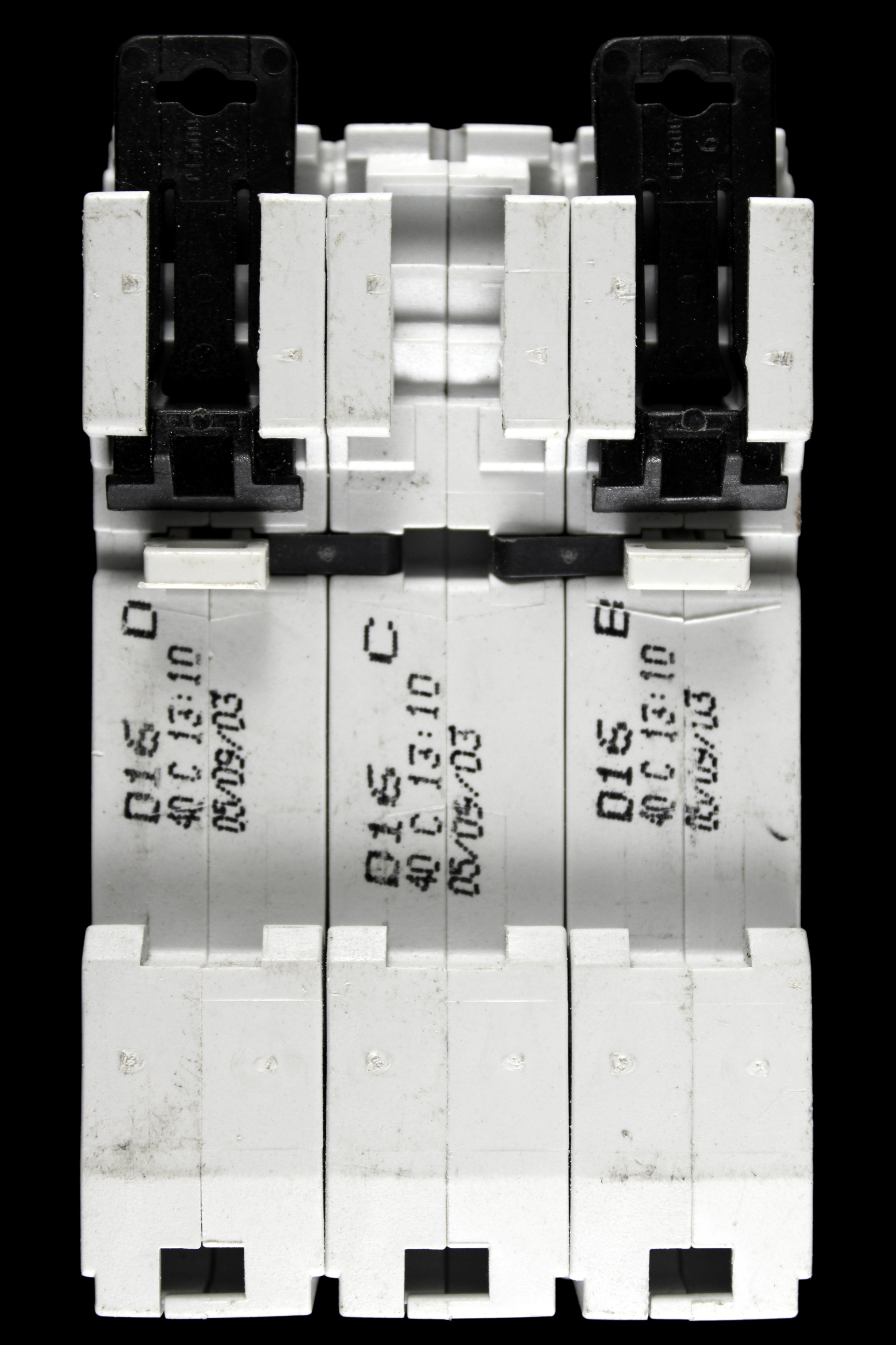 BILL 16 AMP CURVE D 10kA TRIPLE POLE MCB CIRCUIT BREAKER THD163