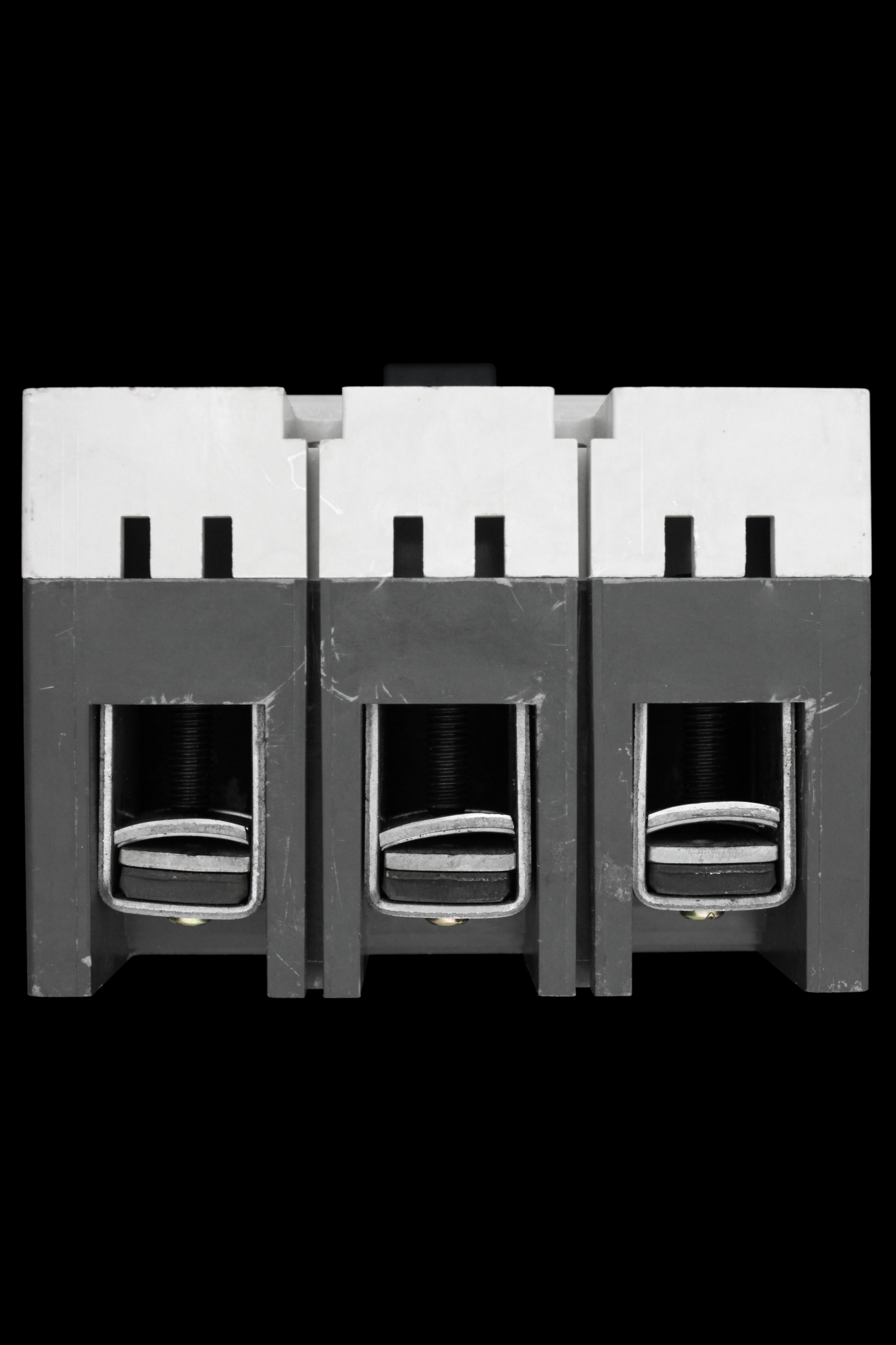MEM 400 AMP TRIPLE POLE MCCB MAIN SWITCH MKN4003
