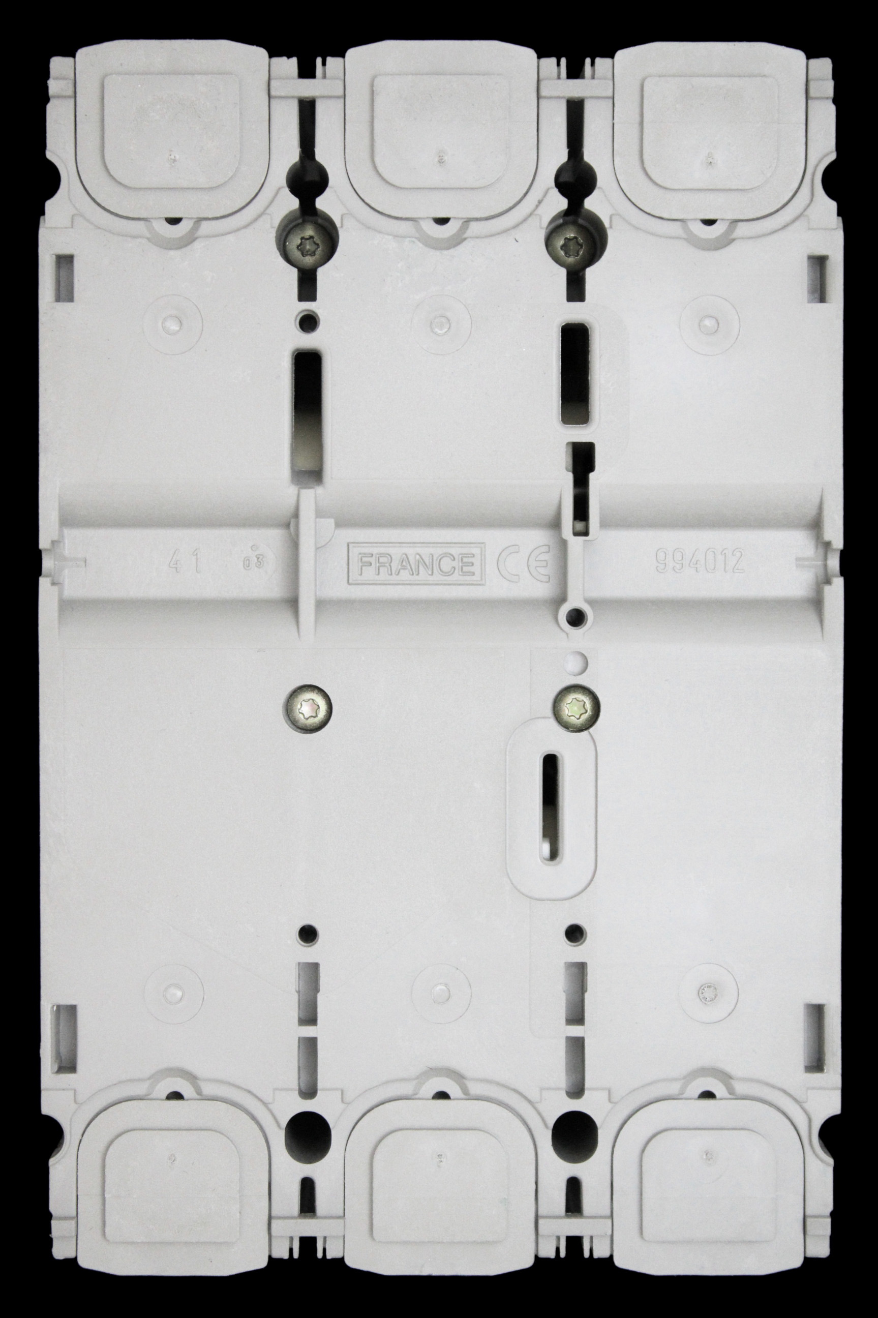 MERLIN GERIN 100 AMP 25kA TRIPLE POLE MCCB WITHOUT TRIP UNIT NS100N 29003
