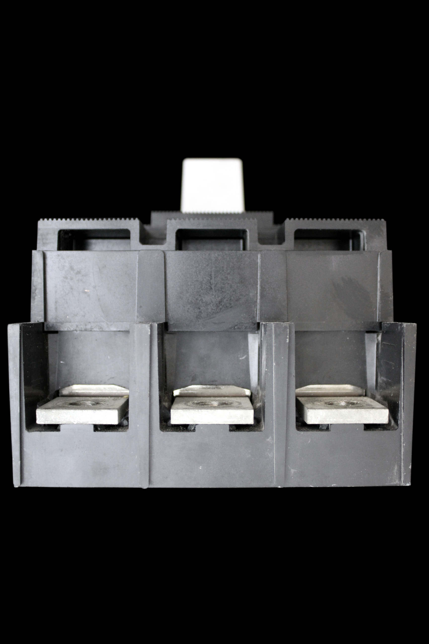 MERLIN GERIN 400 AMP 22kA TRIPLE POLE MCCB C400F