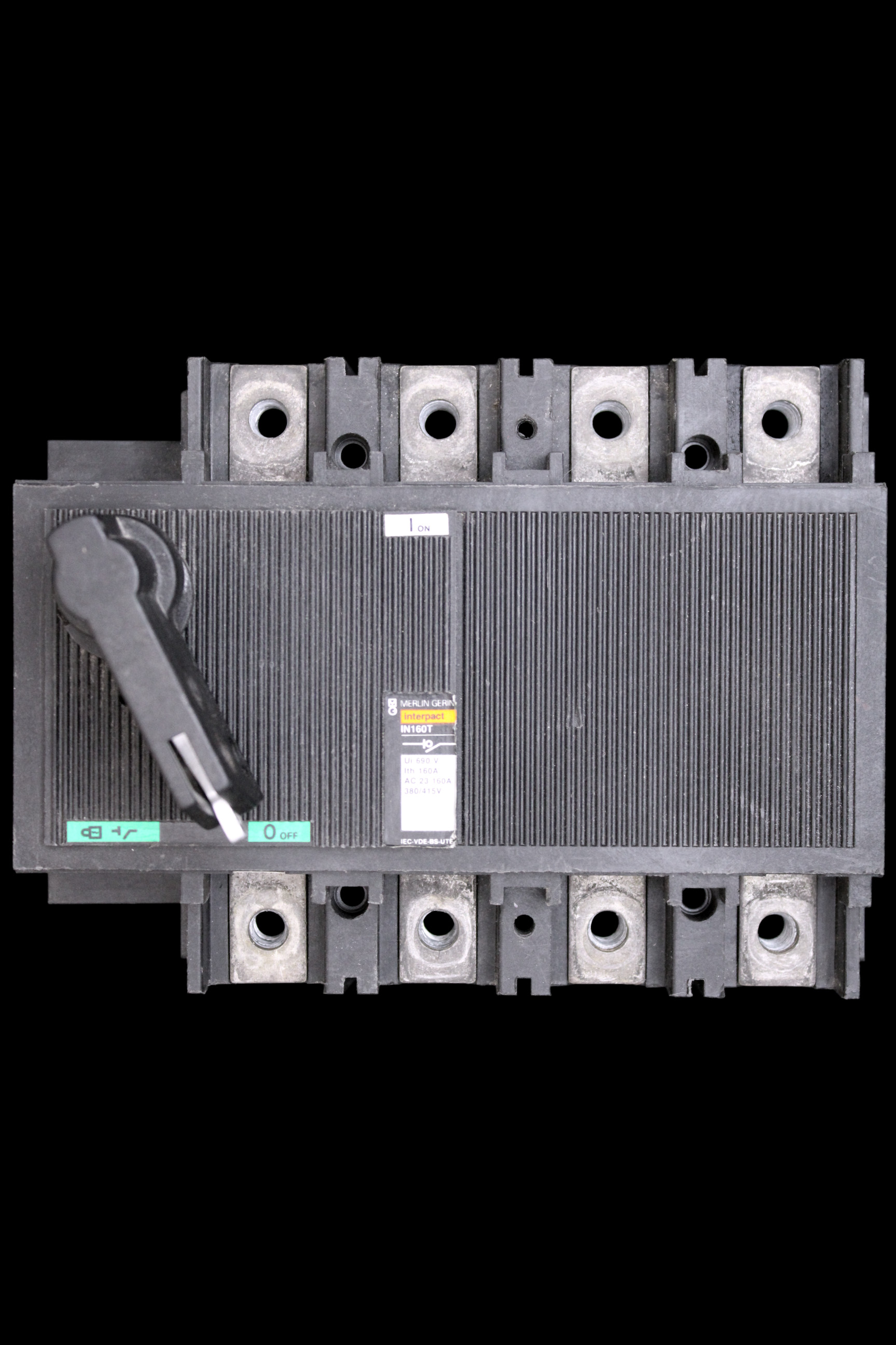 MERLIN GERIN 160 AMP FOUR POLE SWITCH DISCONNECTOR INTERPACT IN160T