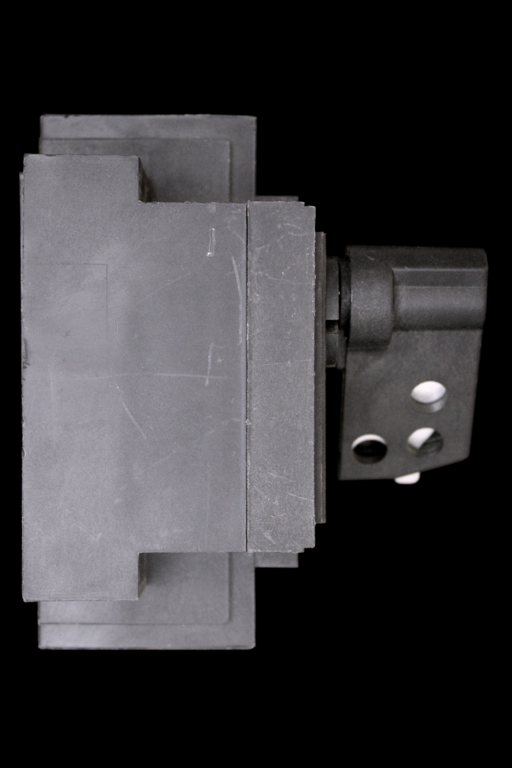 MERLIN GERIN 160 AMP FOUR POLE SWITCH DISCONNECTOR INTERPACT IN160T