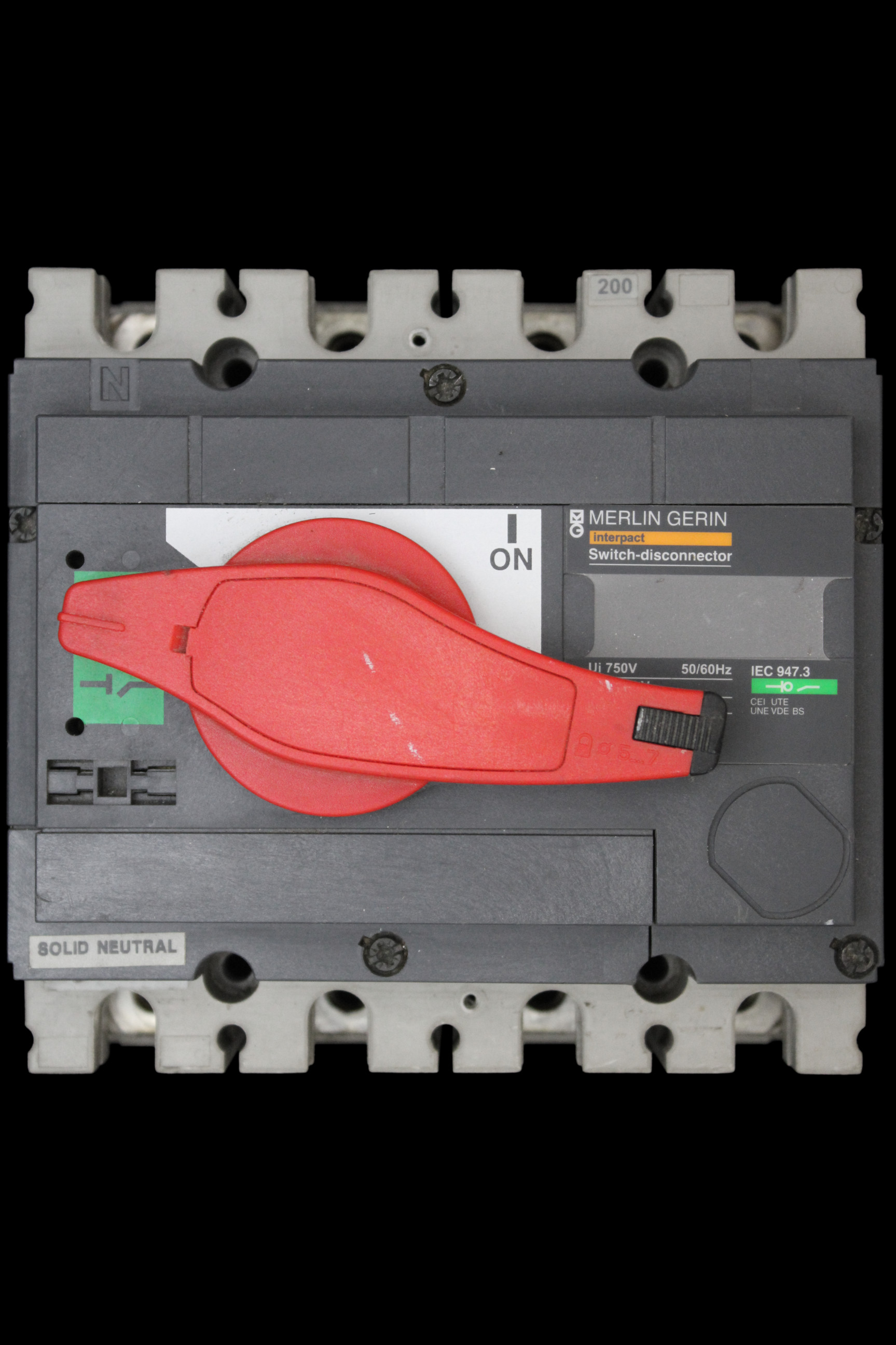 MERLIN 200 AMP TRIPLE POLE + N MAIN SWITCH DISCONNECTOR MGI2003N