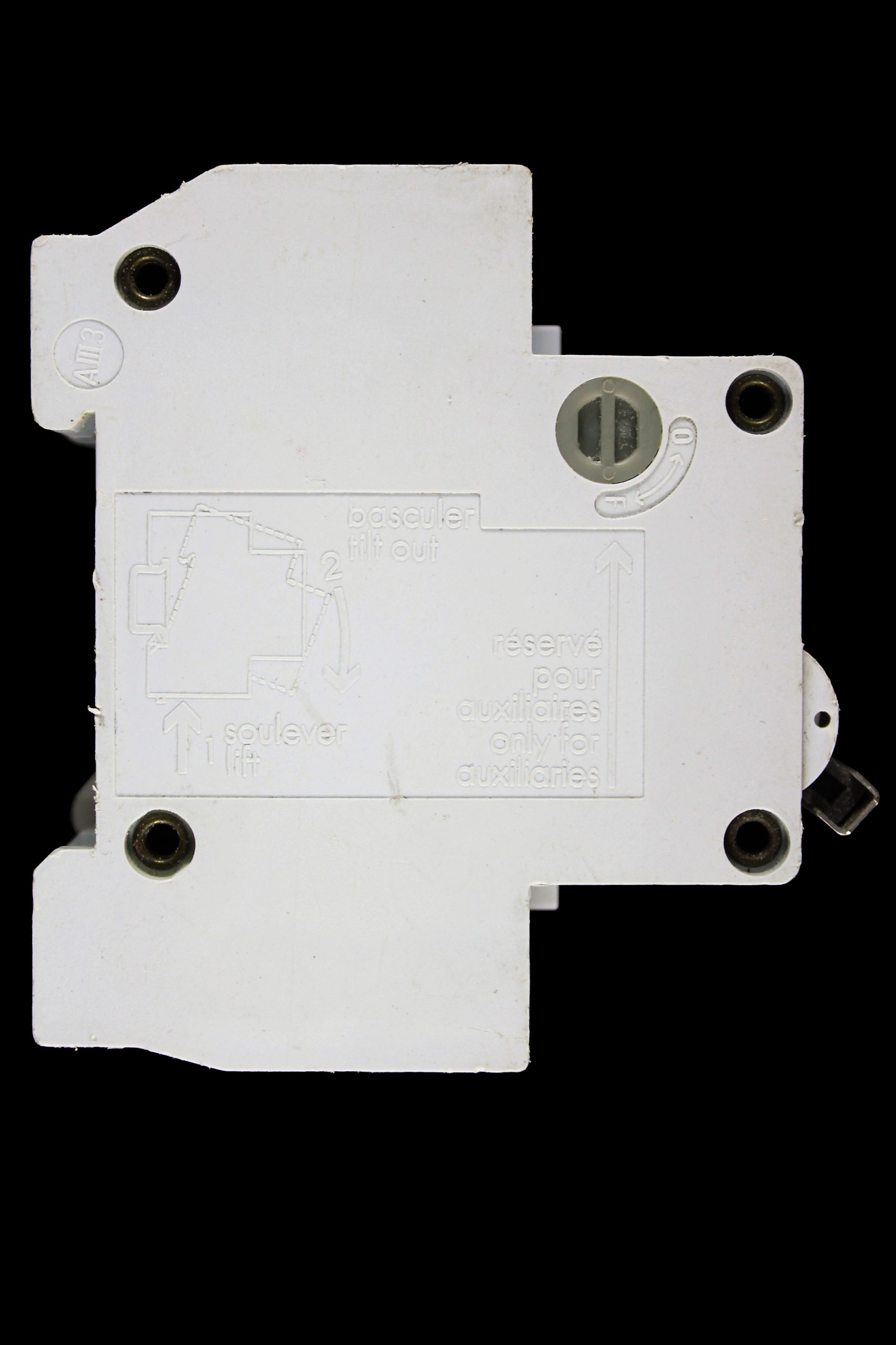 MERLIN GERIN 32 AMP TYPE 2 M6 TRIPLE POLE MCB CIRCUIT BREAKER C45N 8402