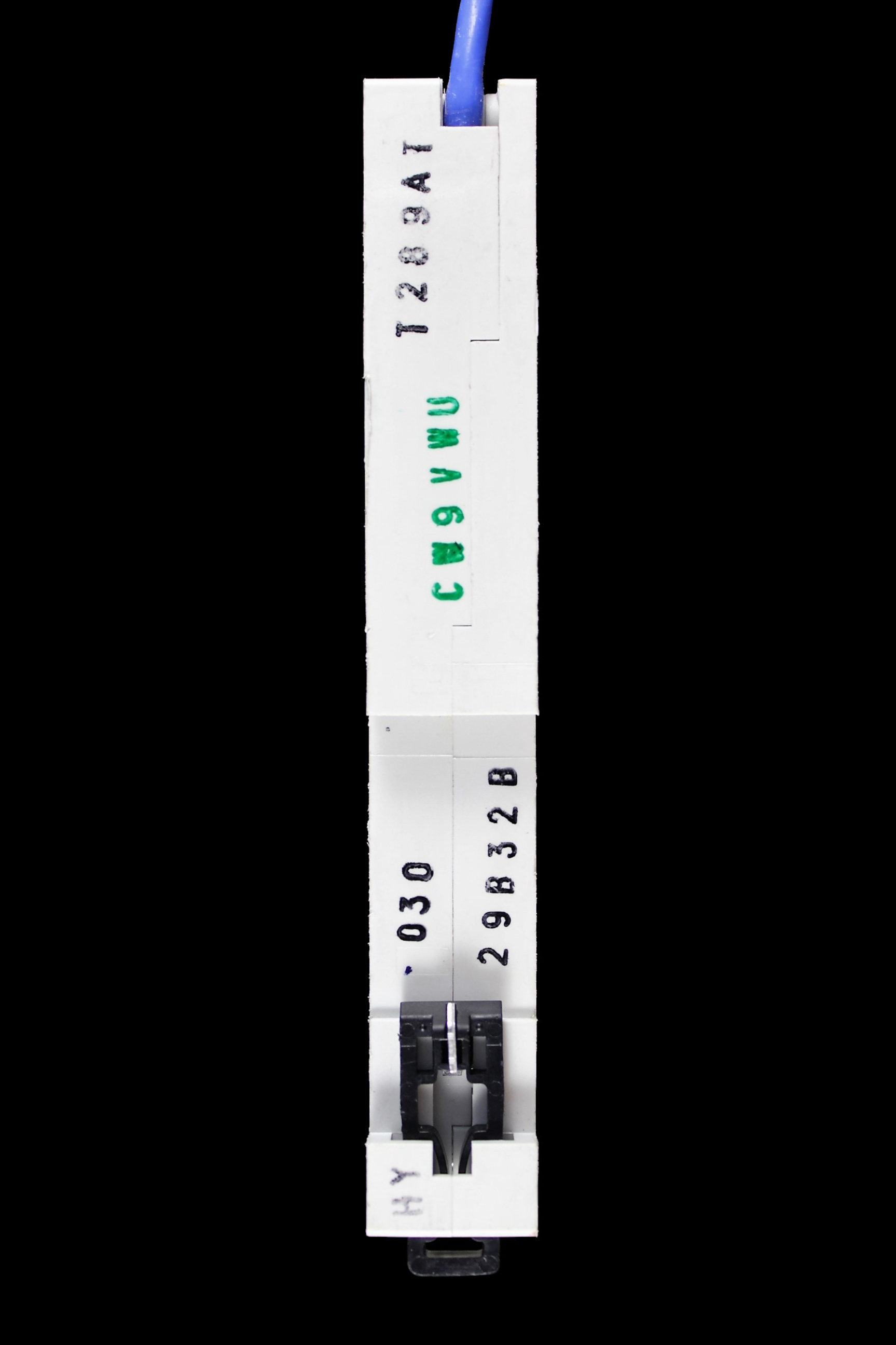 MOELLER 32 AMP CURVE B 10kA 30mA RCBO TYPE AC XPOLE PKSM-32/1N/B/003