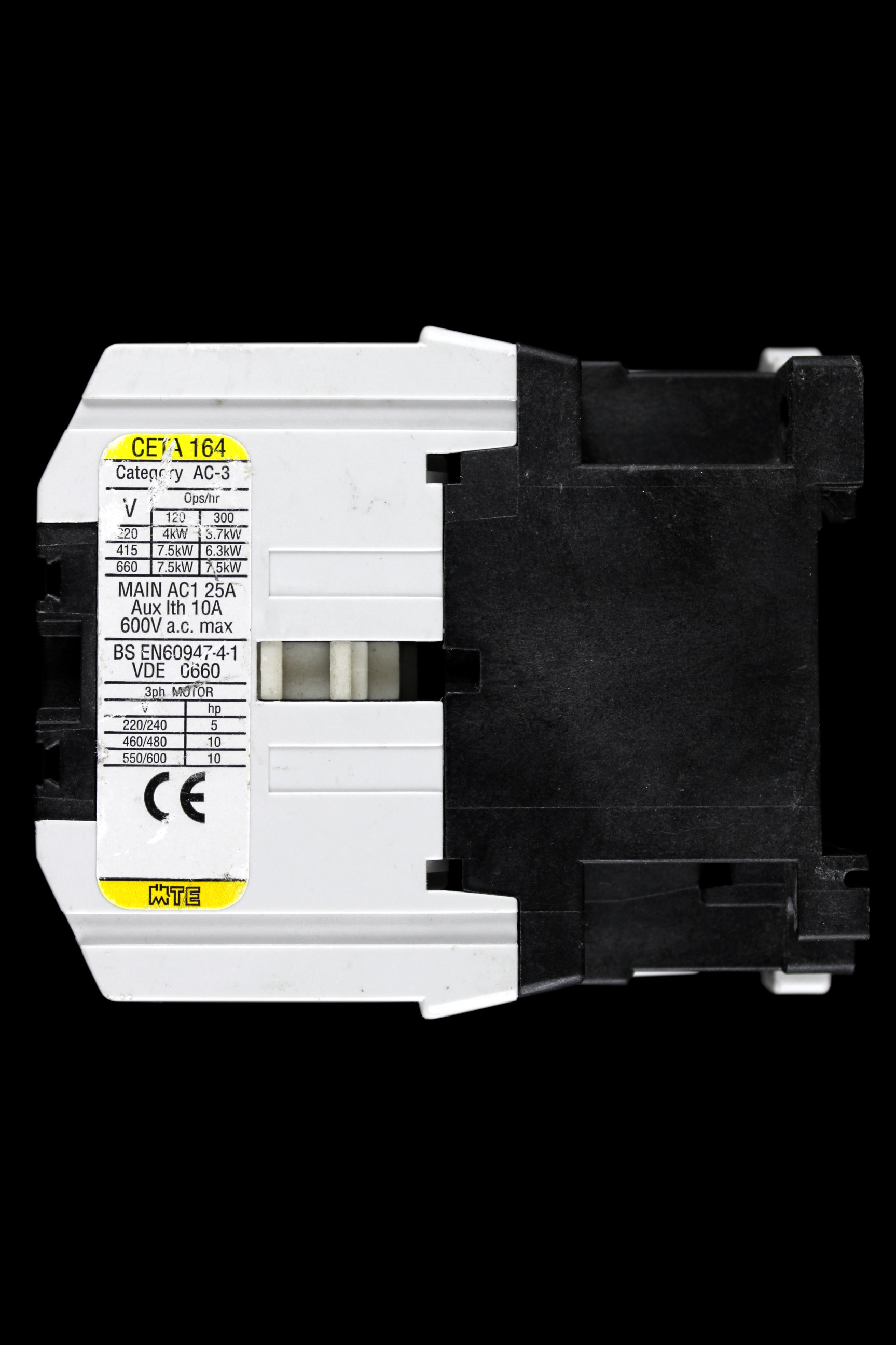 MTE TRIPLE POLE NO CONTACTOR 230V COIL CETA 164