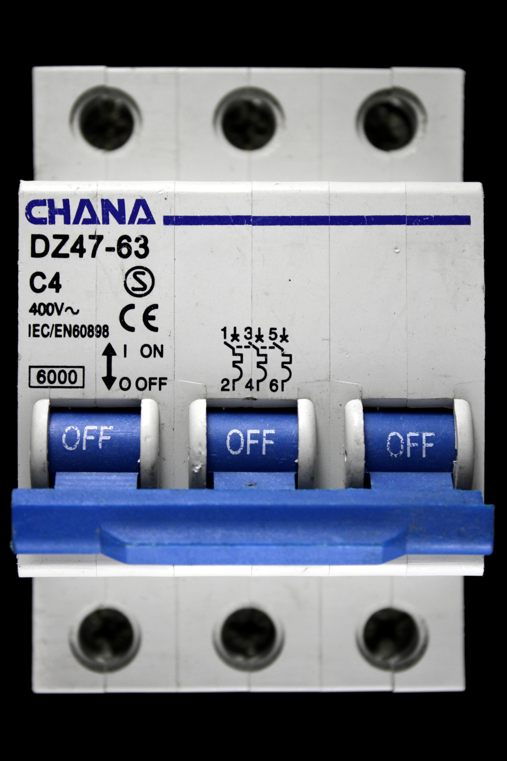 CHANA 4 AMP CURVE C 6kA TRIPLE POLE MCB CIRCUIT BREAKER DZ47-63