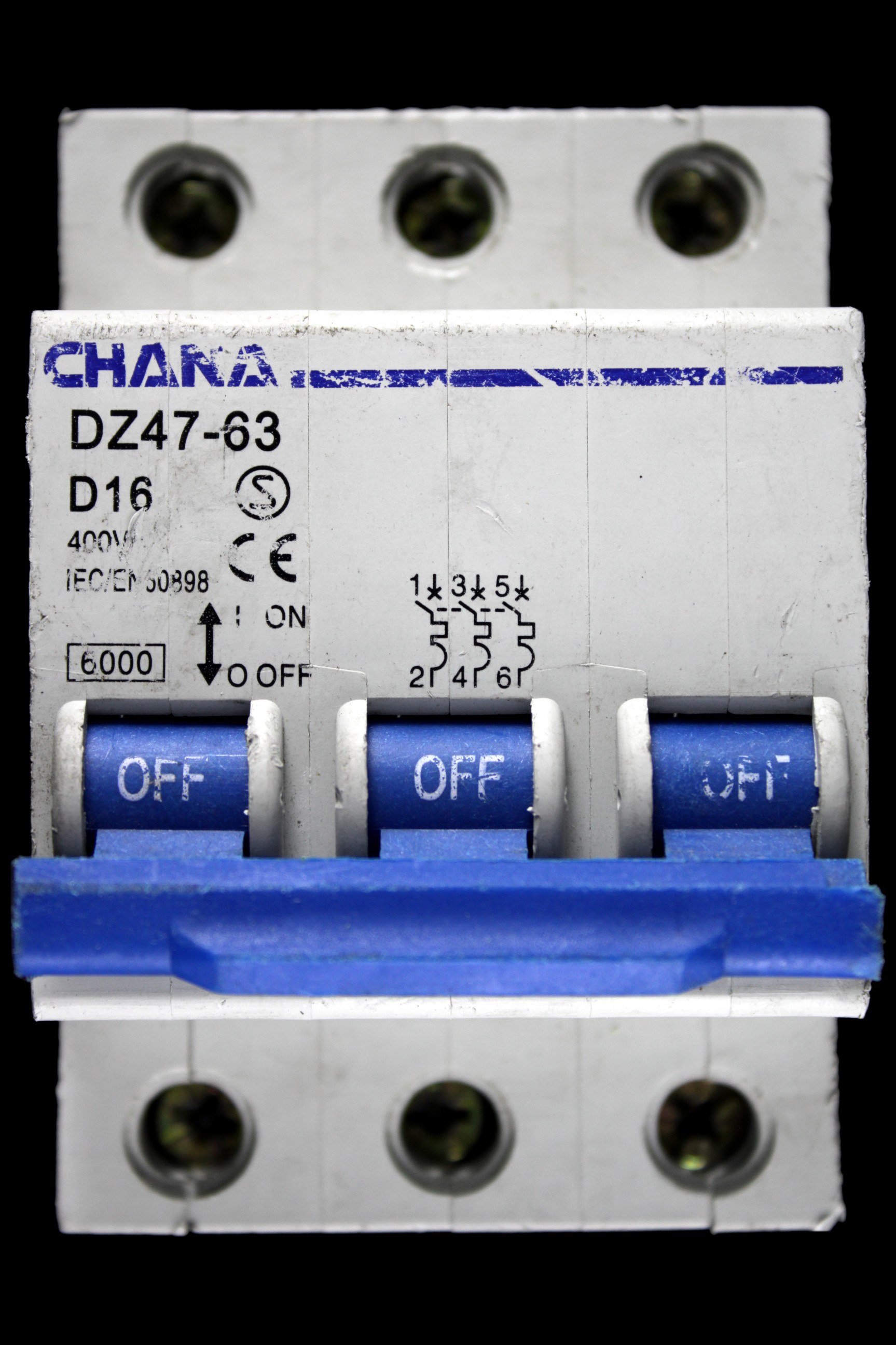 CHANA 16 AMP CURVE D 6kA TRIPLE POLE MCB CIRCUIT BREAKER DZ47-63