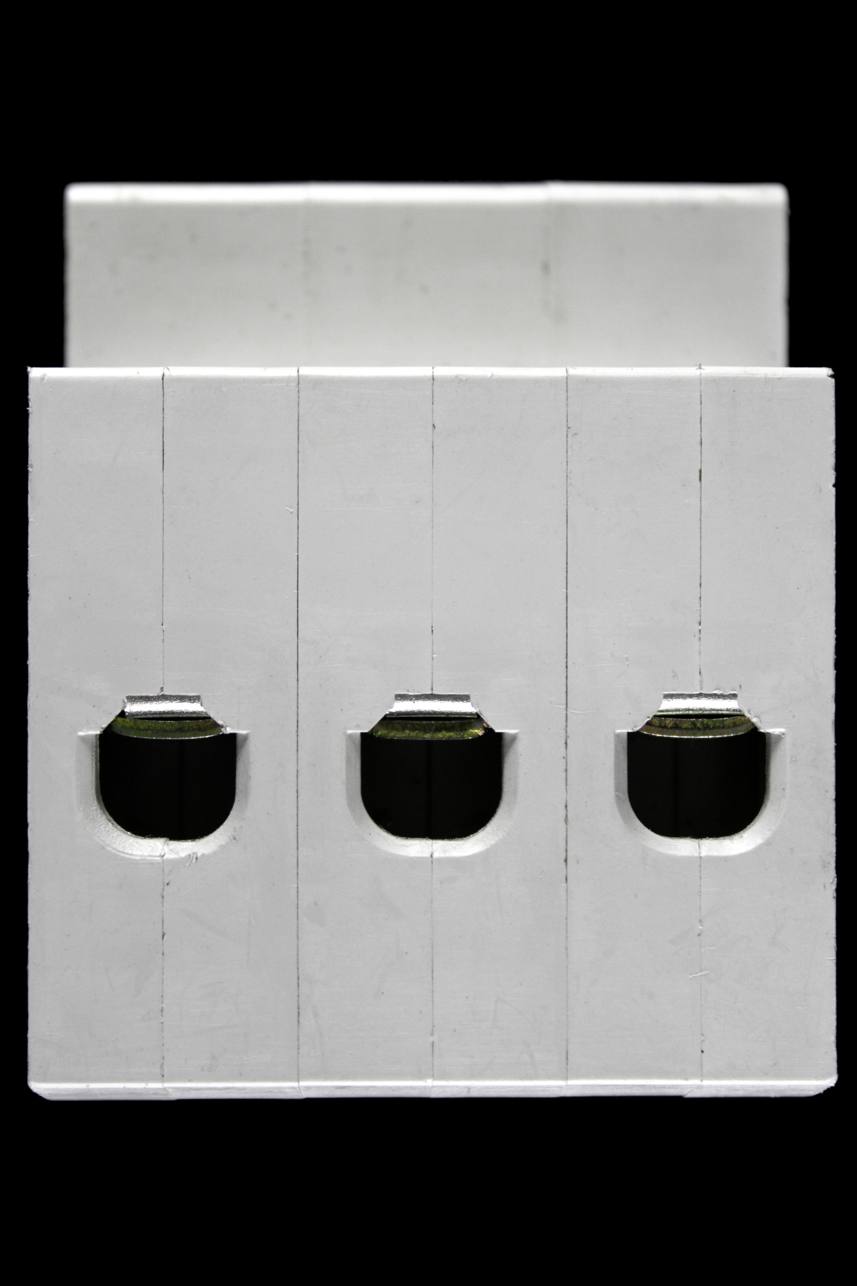 CHANA 4 AMP CURVE D 6kA TRIPLE POLE MCB CIRCUIT BREAKER DZ47-63