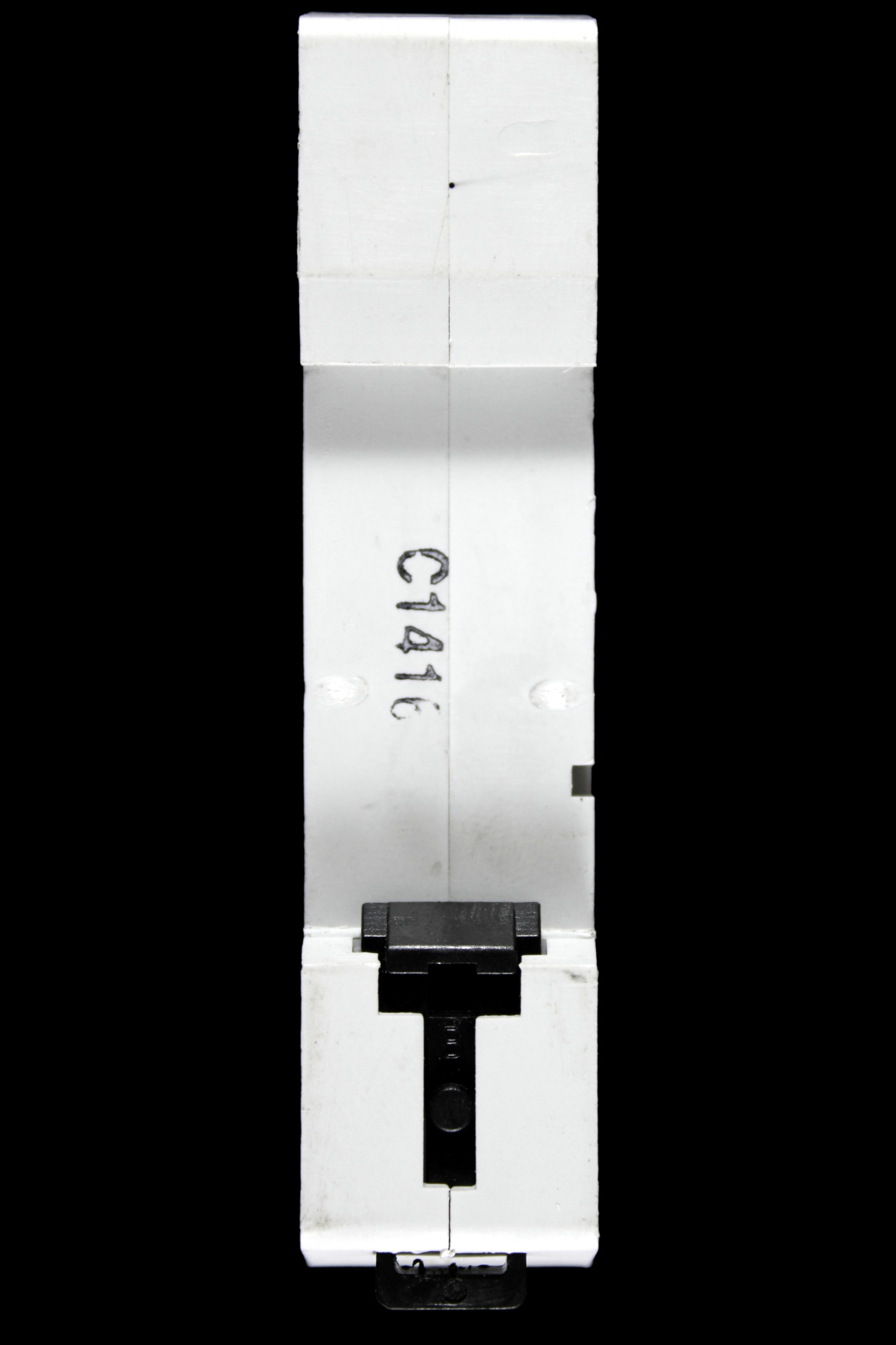 16 AMP CURVE B 10kA MCB CIRCUIT BREAKER UKB7-16/1/B