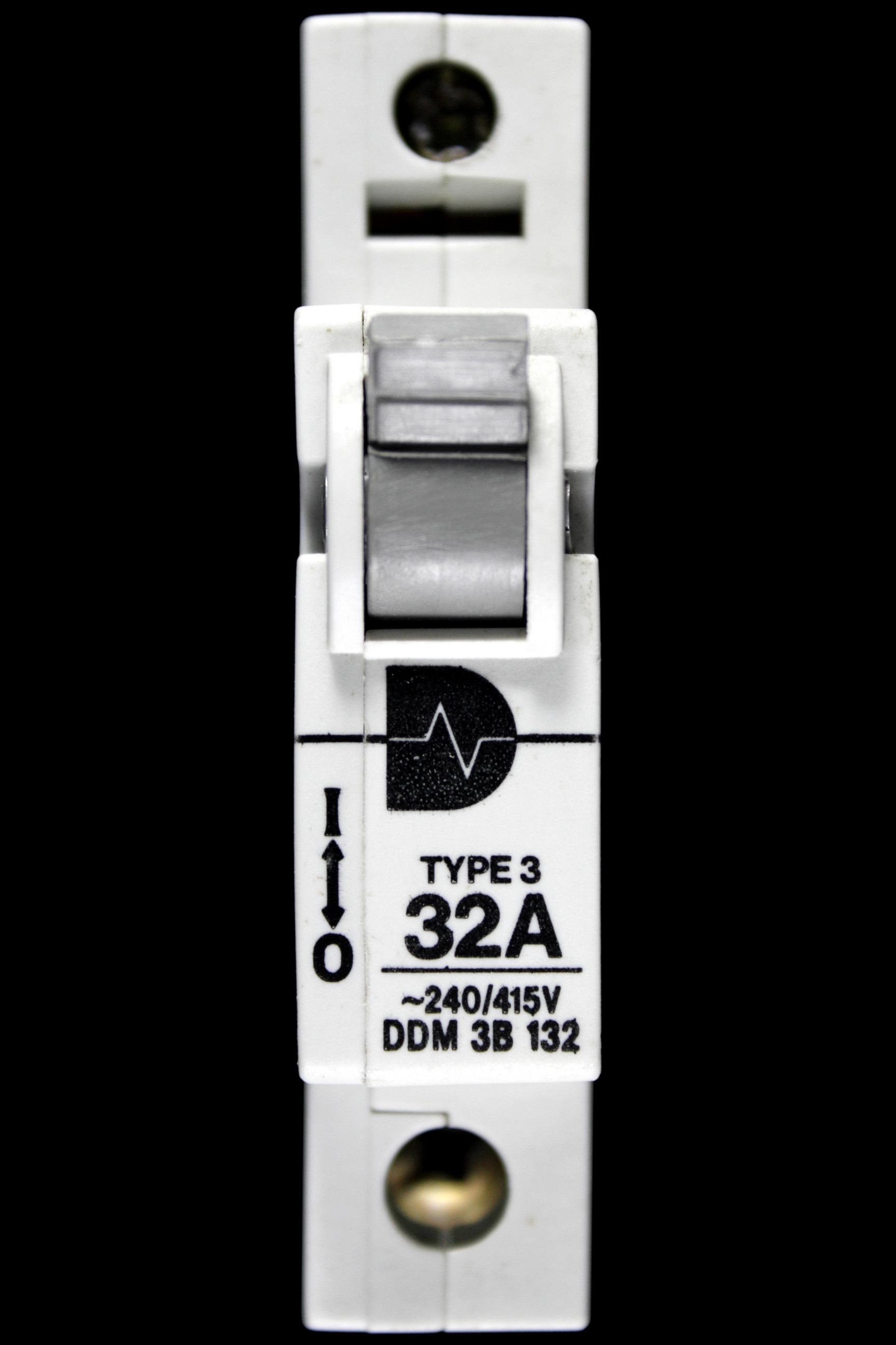 DURHAM SWITCHGEAR 32 AMP TYPE 3 M9 MCB CIRCUIT BREAKER DDM3B132