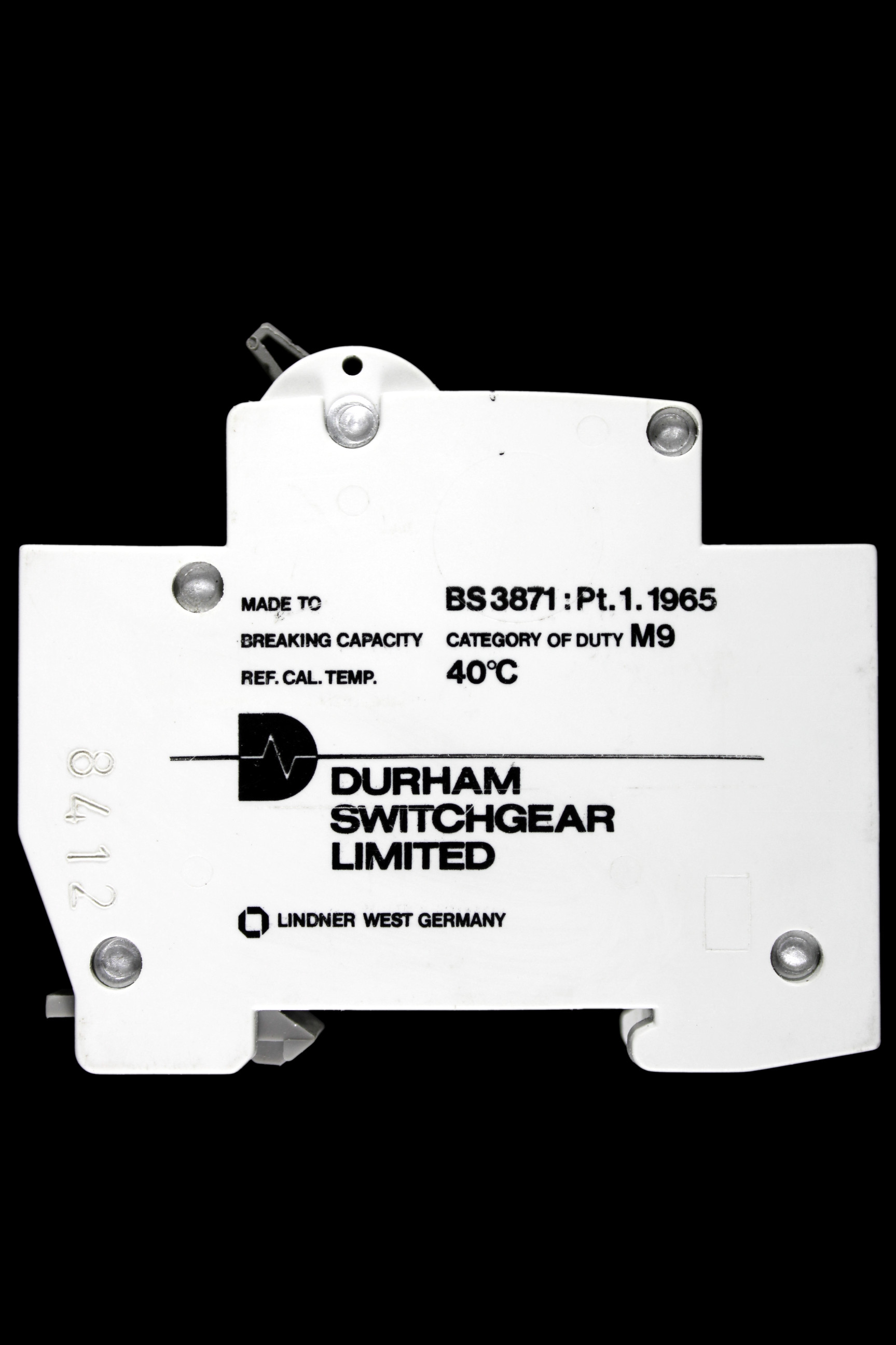 DURHAM SWITCHGEAR 32 AMP TYPE 3 M9 MCB CIRCUIT BREAKER DDM3B132