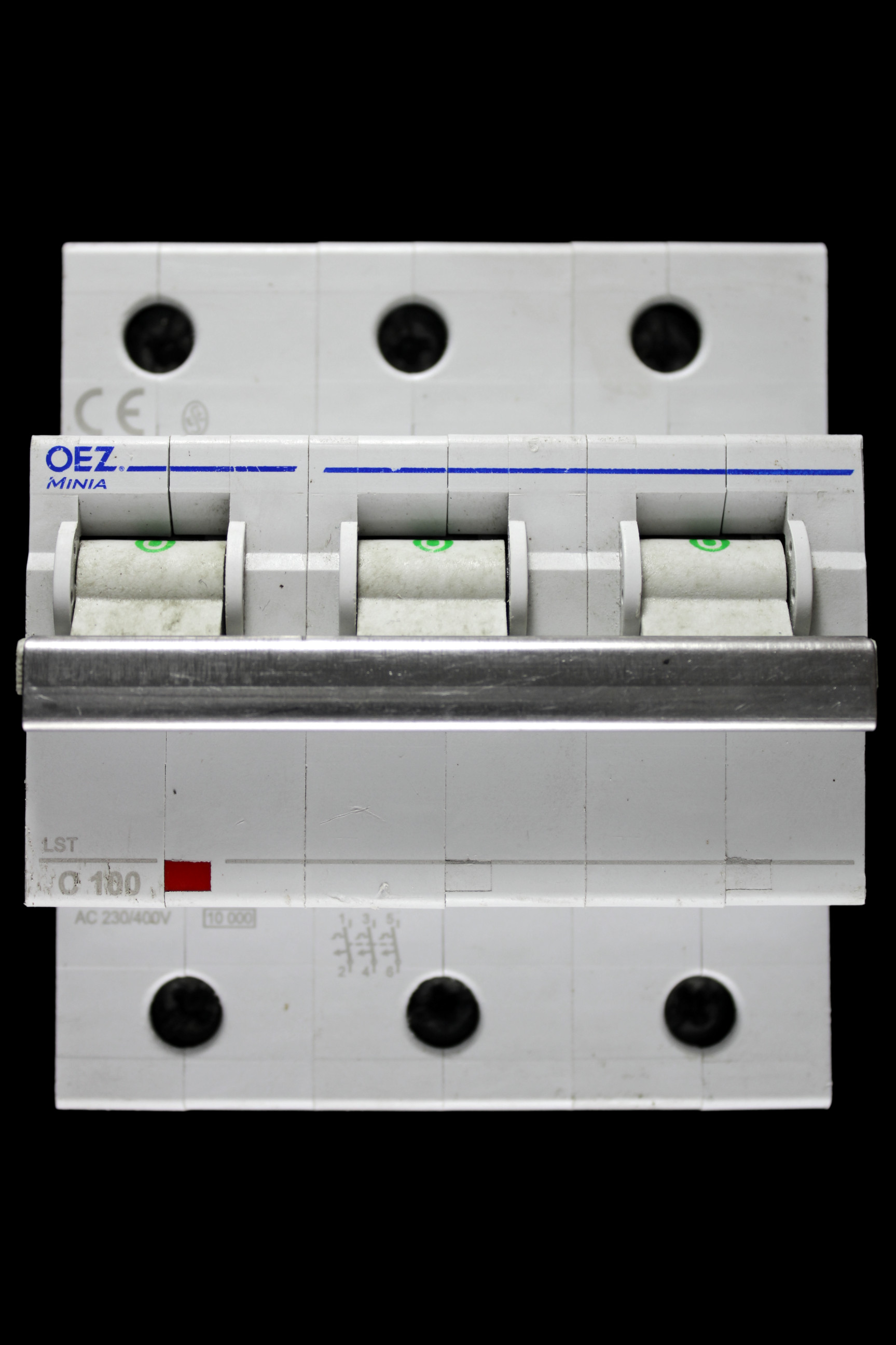 OEZ C 100 MCB TRIPLE POLE 10kA CIRCUIT BREAKER LST MINIA