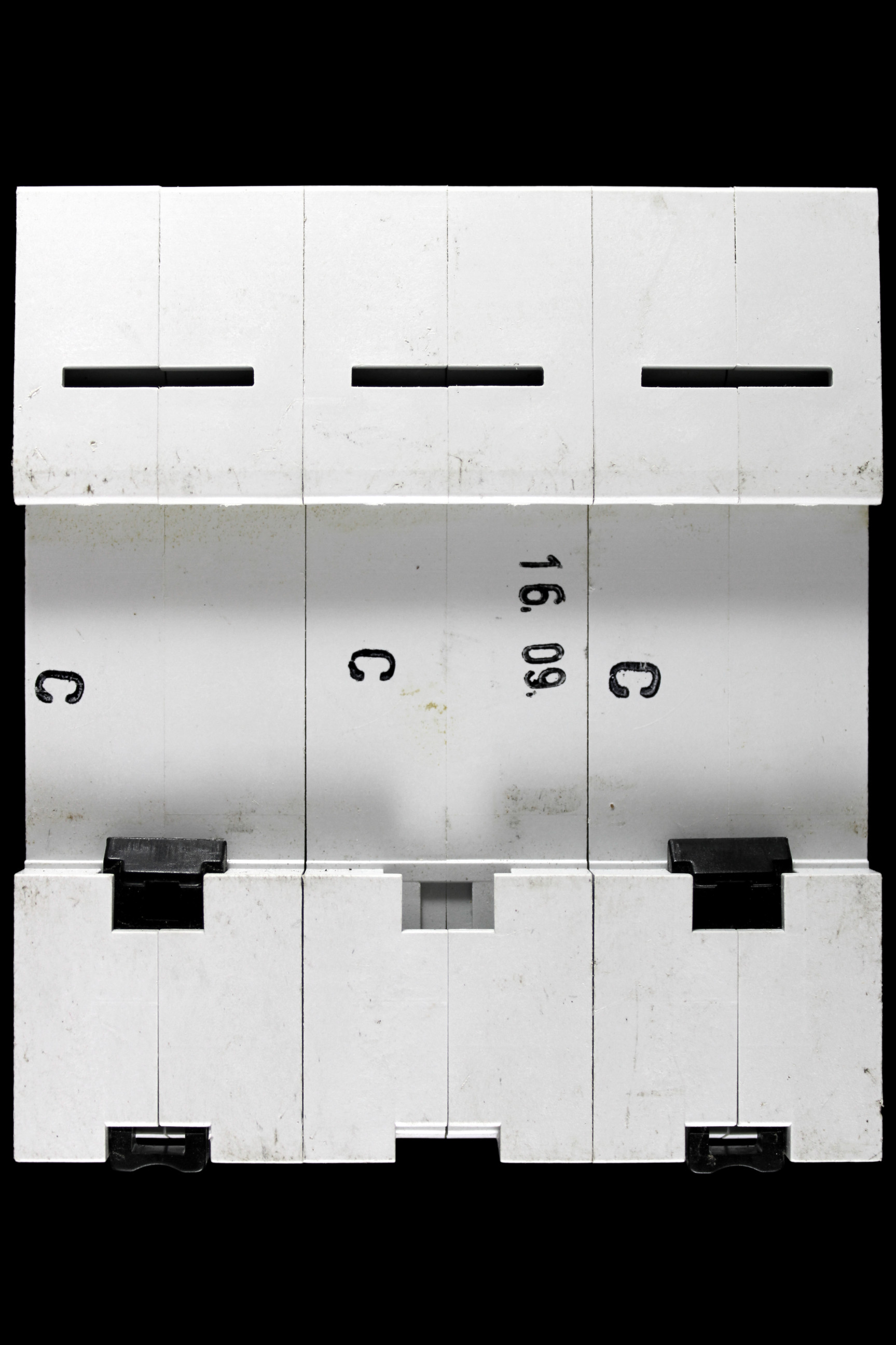 OEZ C 80 MCB TRIPLE POLE 10kA CIRCUIT BREAKER LST MINIA