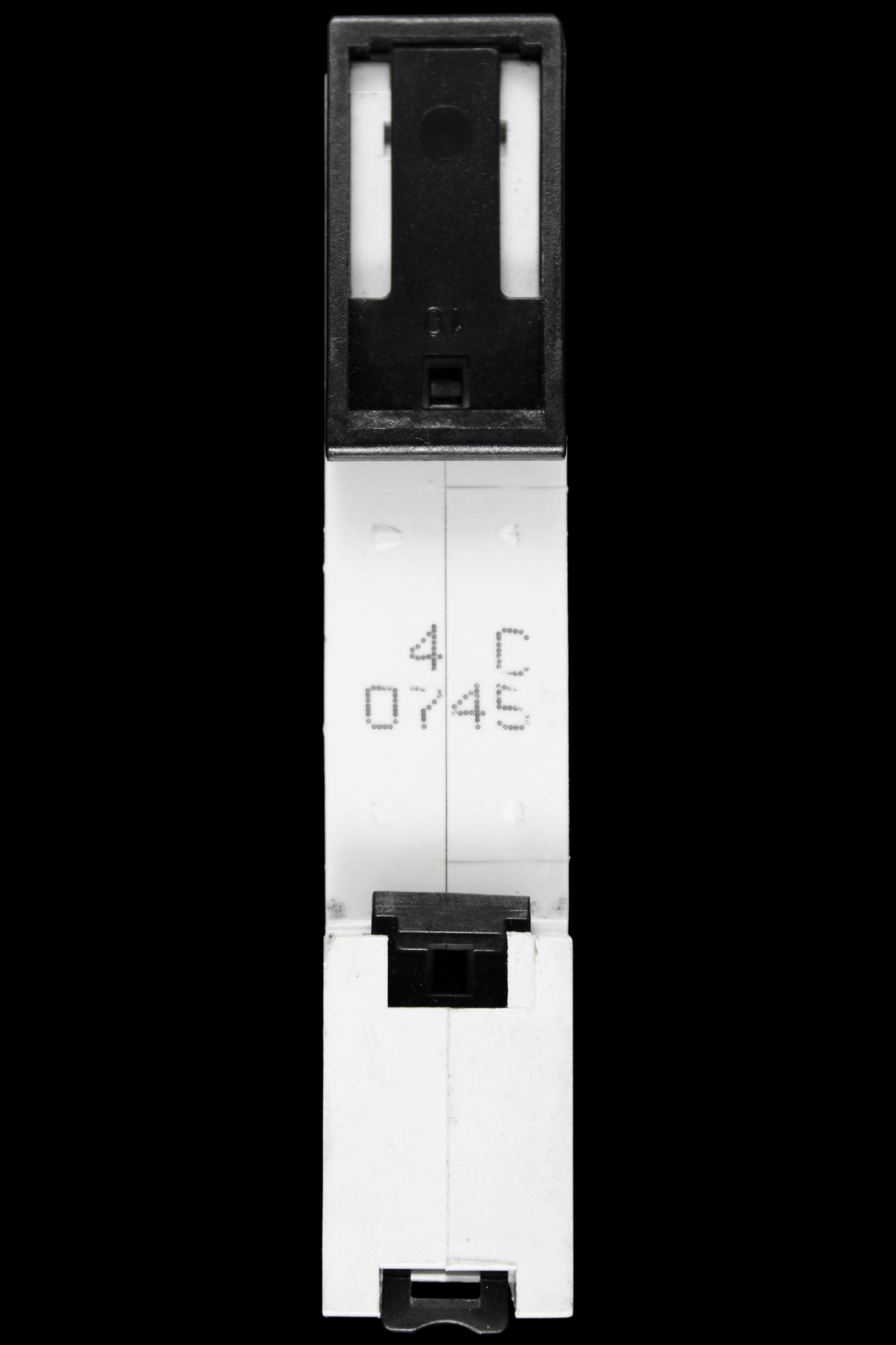 OEZ 4 AMP CURVE C 10kA MCB CIRCUIT BREAKER LSN