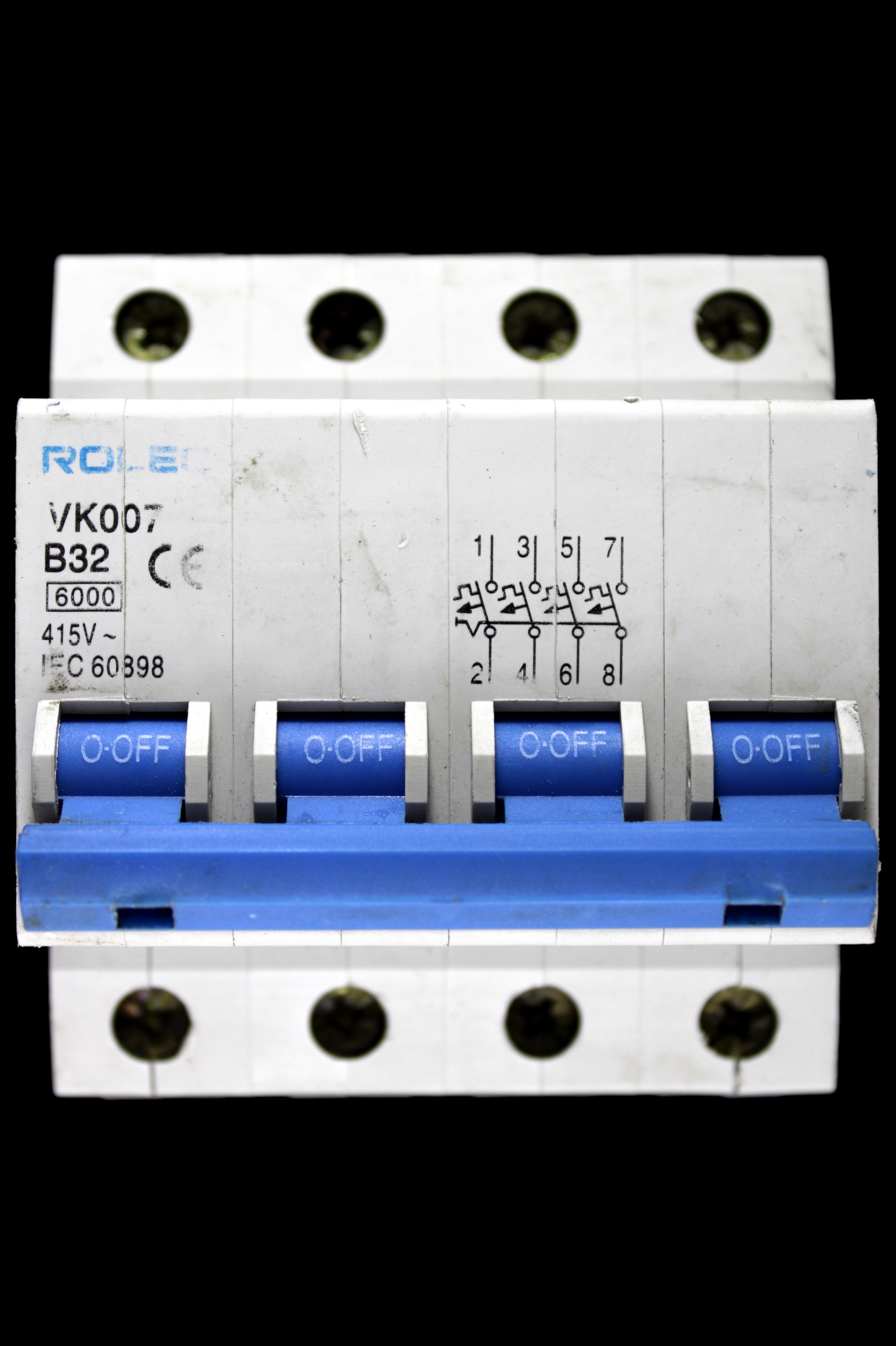 ROLEC 32 AMP CURVE B 6kA FOUR POLE MCB CIRCUIT BREAKER VK007