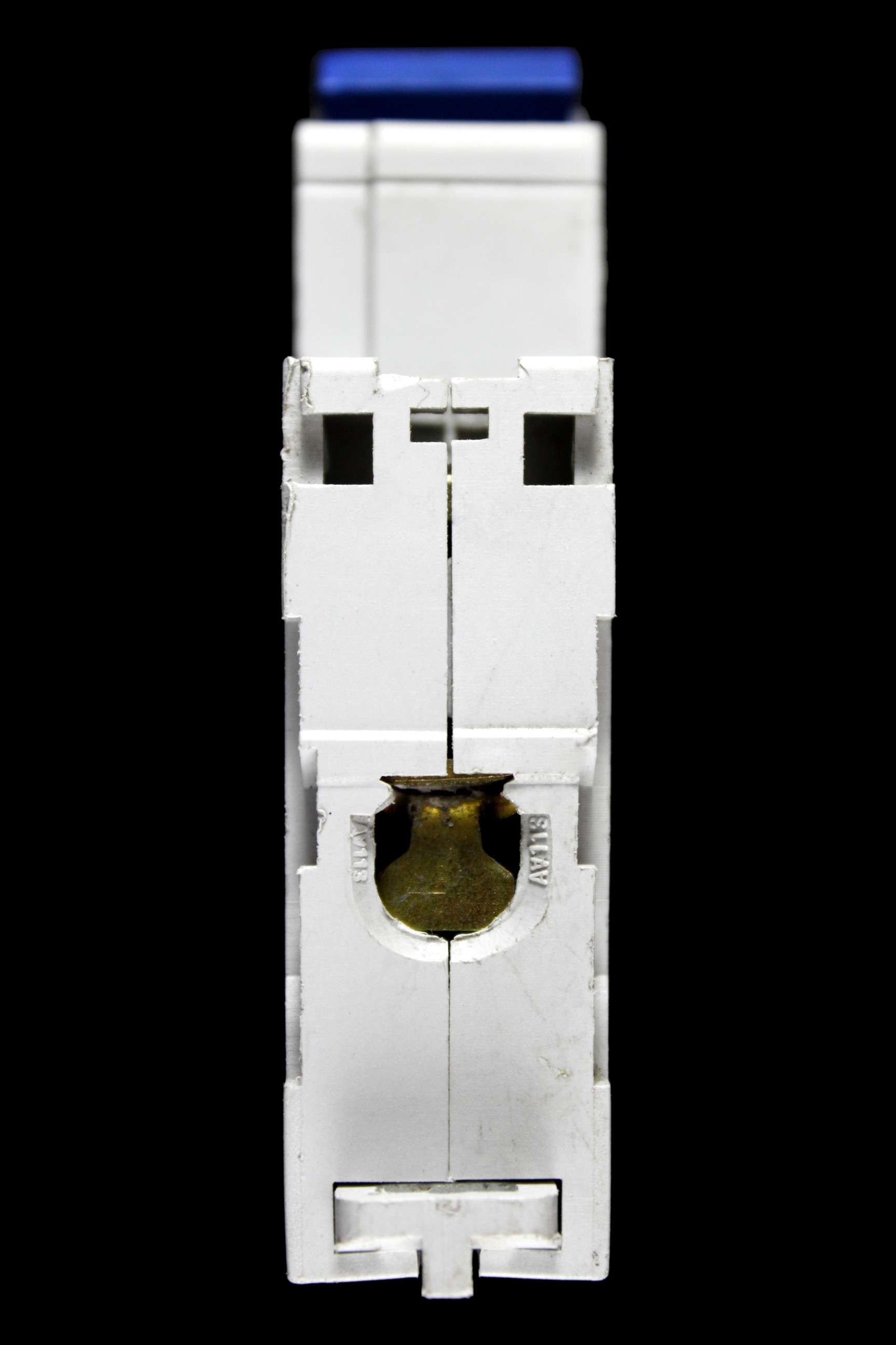 SASSIN 20 AMP CURVE D 6kA MCB CIRCUIT BREAKER 3SB2-60 24648