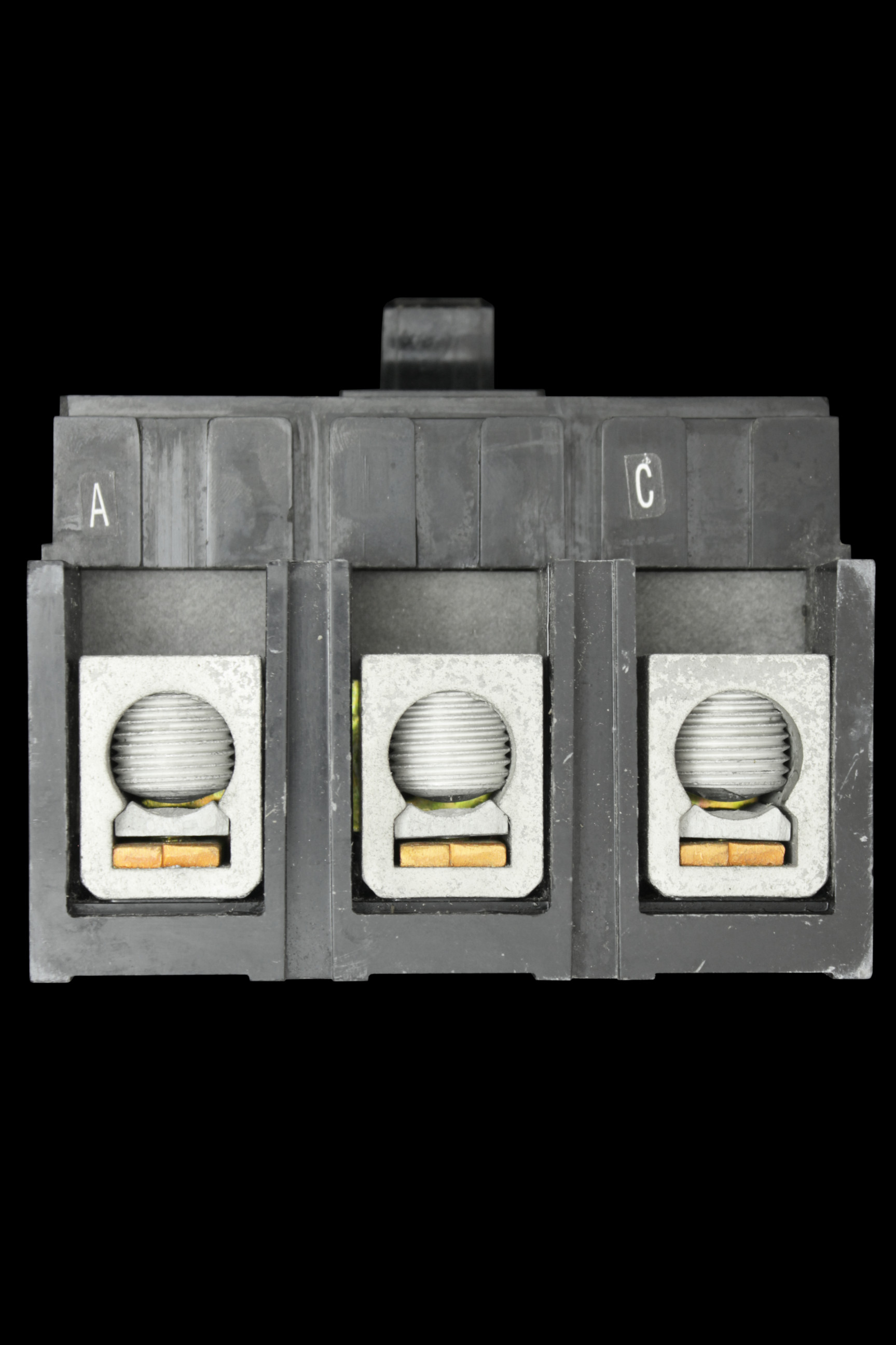 SQUARE D 225 AMP TRIPLE POLE MAIN SWITCH DISCONNECTOR Q2LX 7508005050