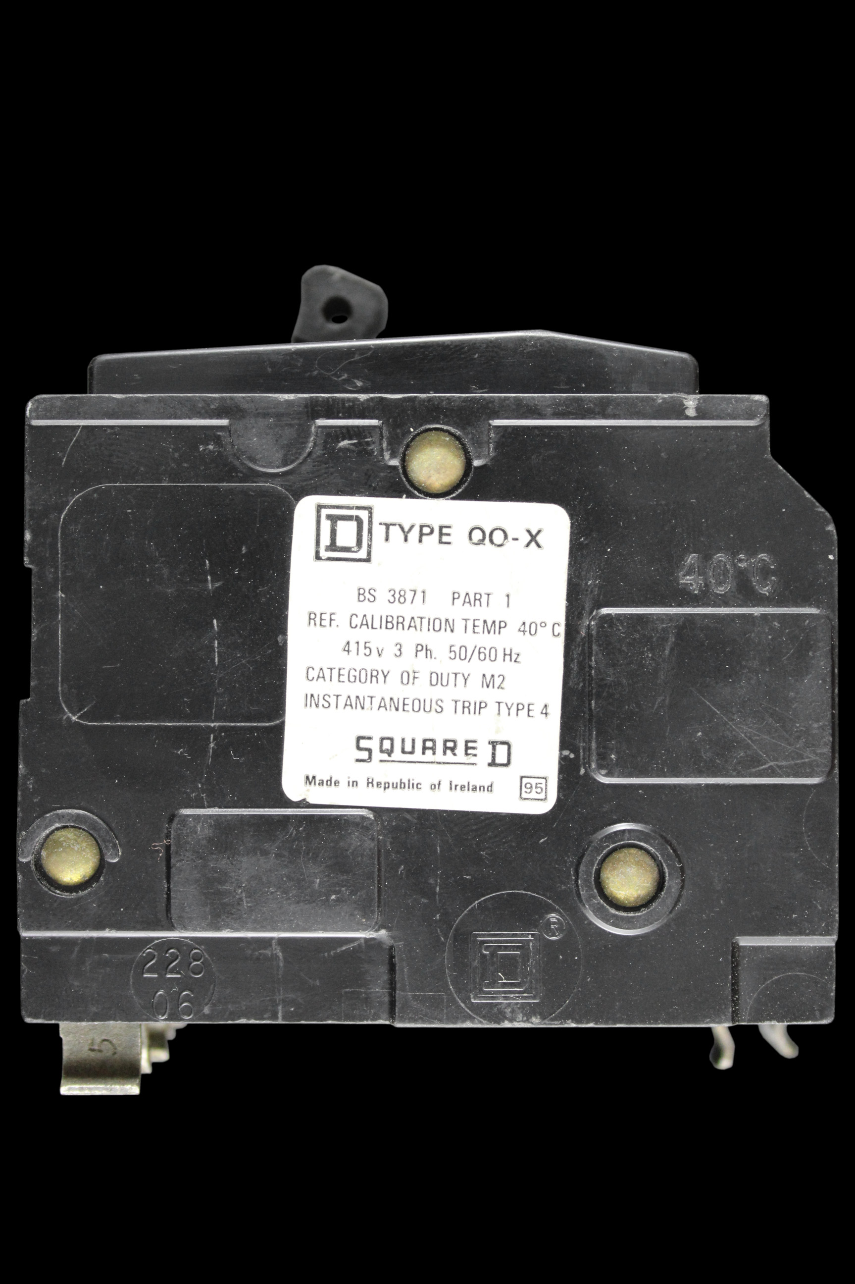 SQUARE D 5 AMP TYPE 4 M2 TRIPLE POLE MCB CIRCUIT BREAKER QOX QO-X