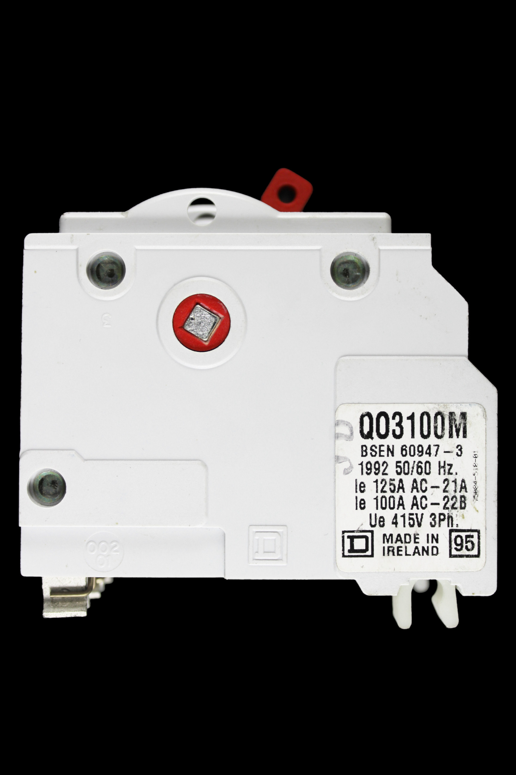 SQUARE D 125 AMP TRIPLE POLE MAIN SWITCH DISCONNECTOR QO3100M