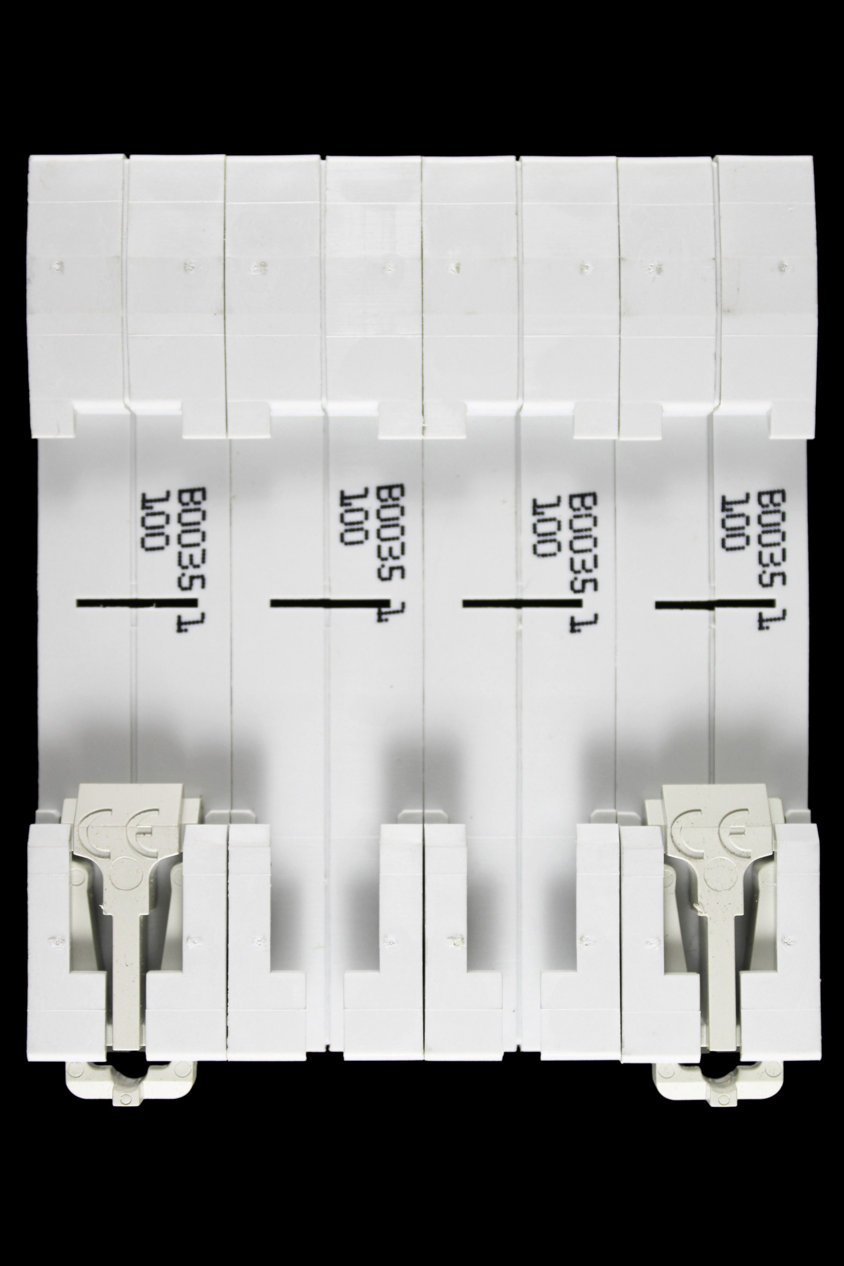 SQUARE D 125 AMP FOUR POLE MAIN SWITCH DISCONNECTOR KQ125SW4