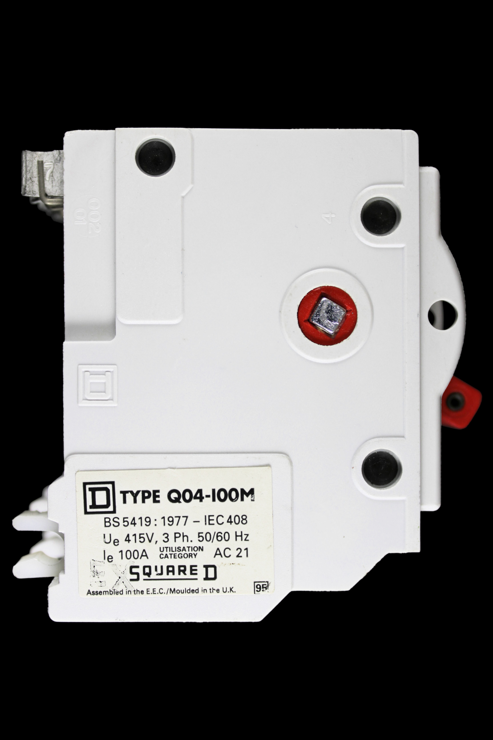 SQUARE D 100 AMP FOUR POLE MAINS SWITCH DISCONNECTOR QO4-100M