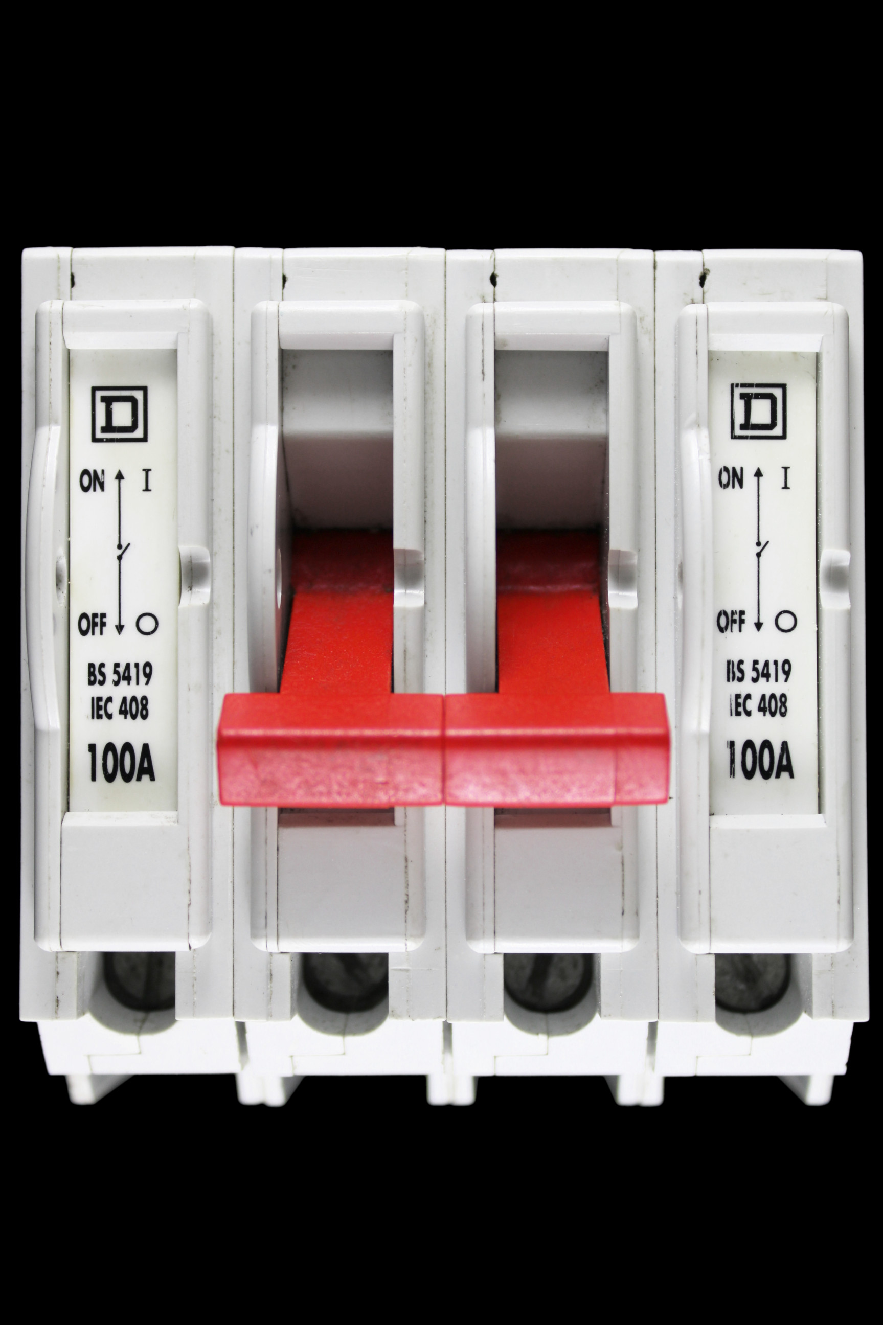 SQUARE D 100 AMP FOUR POLE MAINS SWITCH DISCONNECTOR QO4-100M
