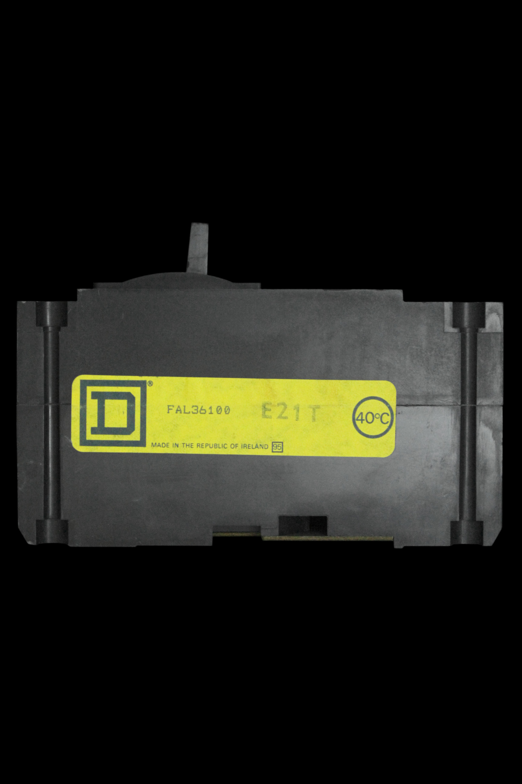 SQUARE D 100 AMP 14kA TRIPLE POLE MCCB FAL36100
