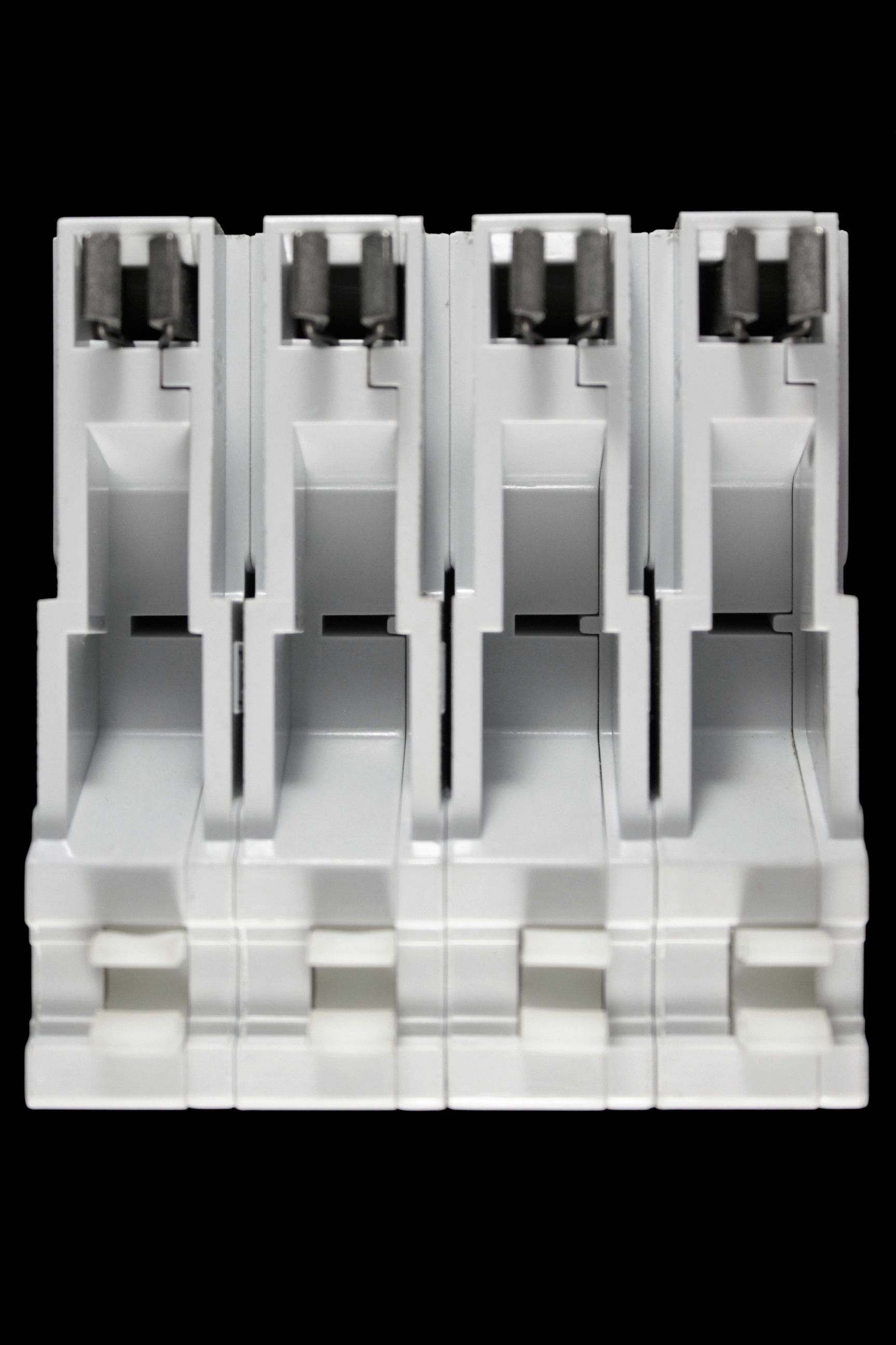 SQUARE D 100 AMP FOUR POLE MAINS SWITCH DISCONNECTOR QO4-100M