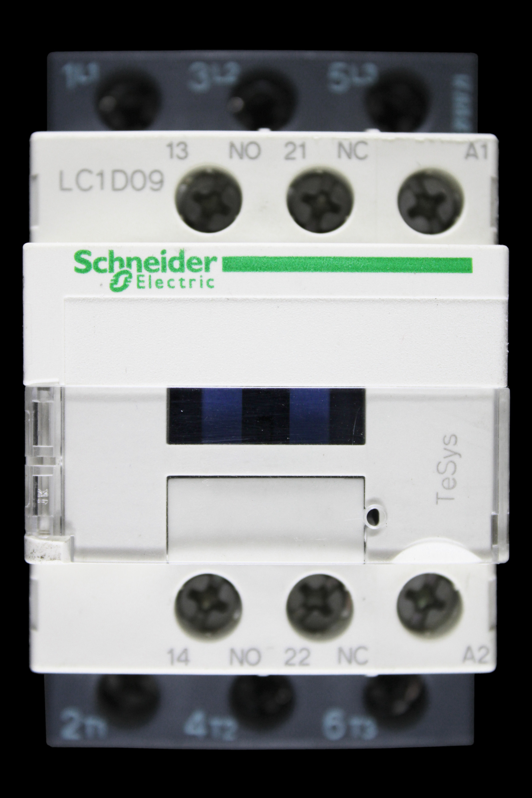 SCHNEIDER 25 AMP TRIPLE POLE NO CONTACTOR 110V COIL LC1D09F7