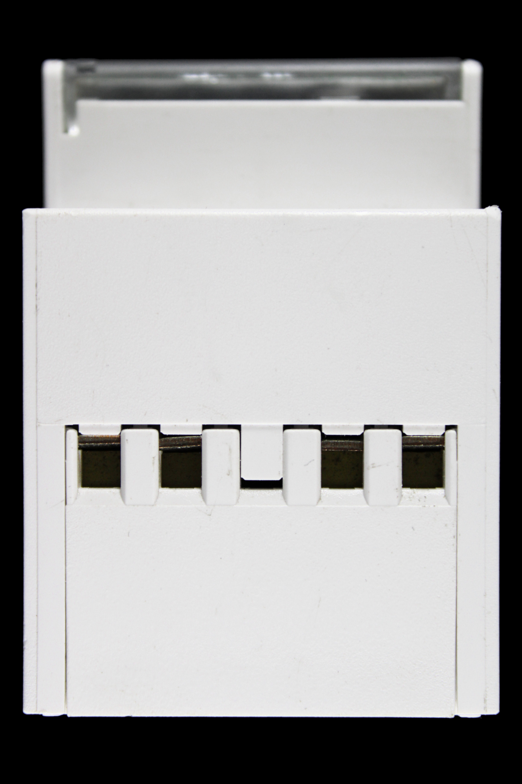 SCHNEIDER 16 AMP PROGRAMMABLE TIME SWITCH IC 2000P+ 15483