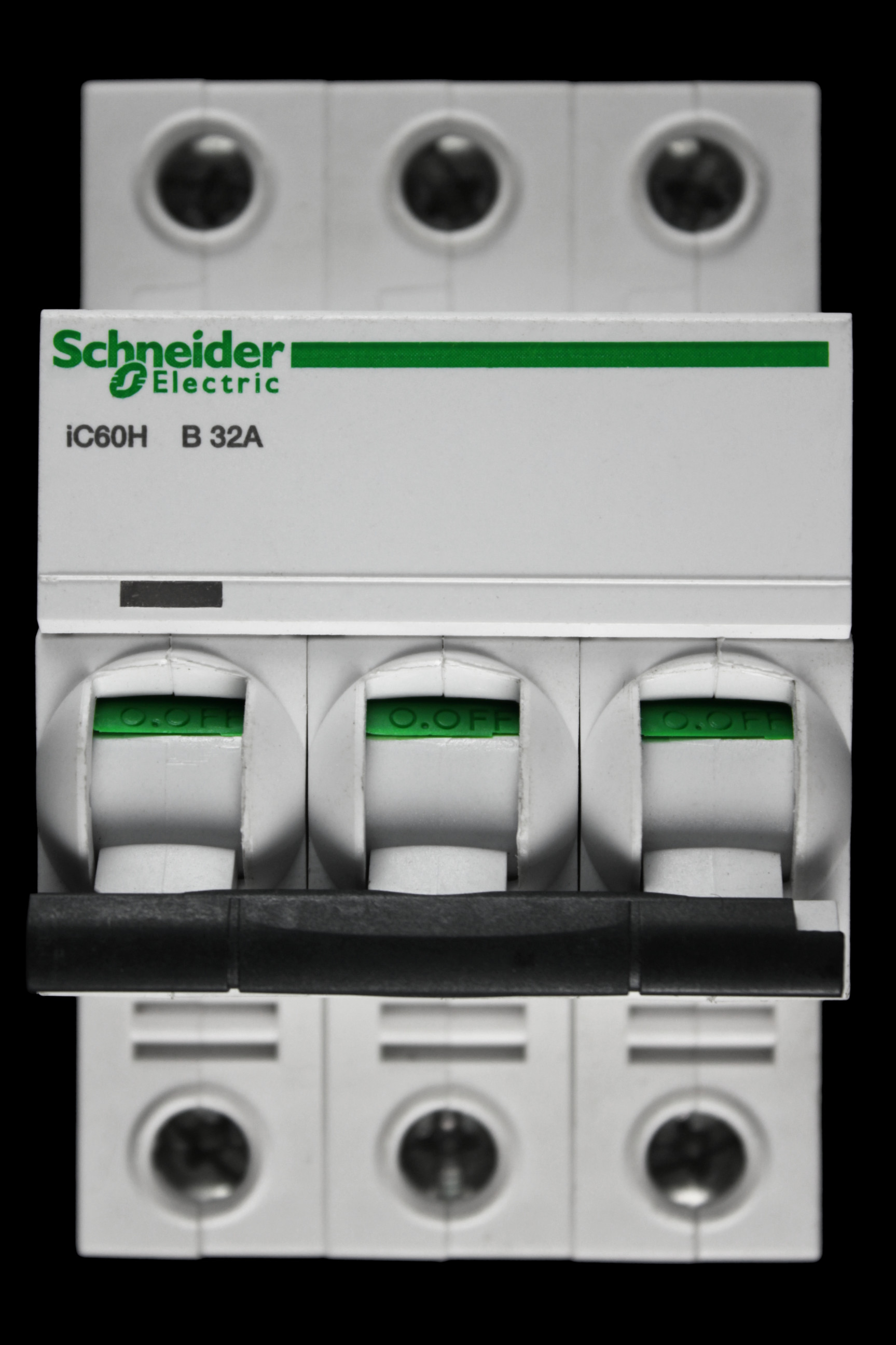 SCHNEIDER 32 AMP CURVE B 10kA TRIPLE POLE MCB CIRCUIT BREAKER A9F53332 IC60H