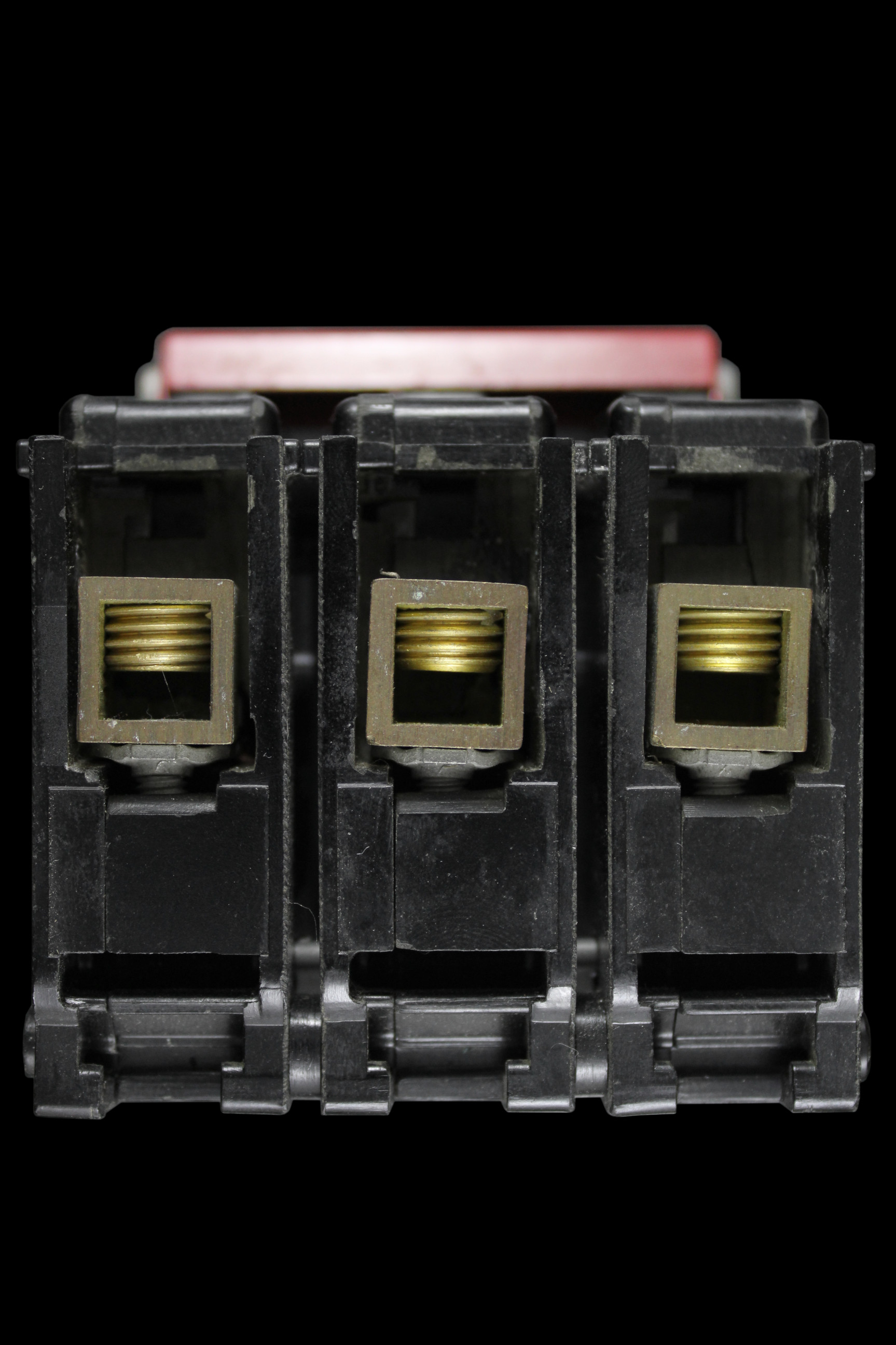 OTTERMILL CHILTON 100 MAIN SWITCH DISCONNECTOR TRIPLE POLE QUICKLAG&hyphen;P