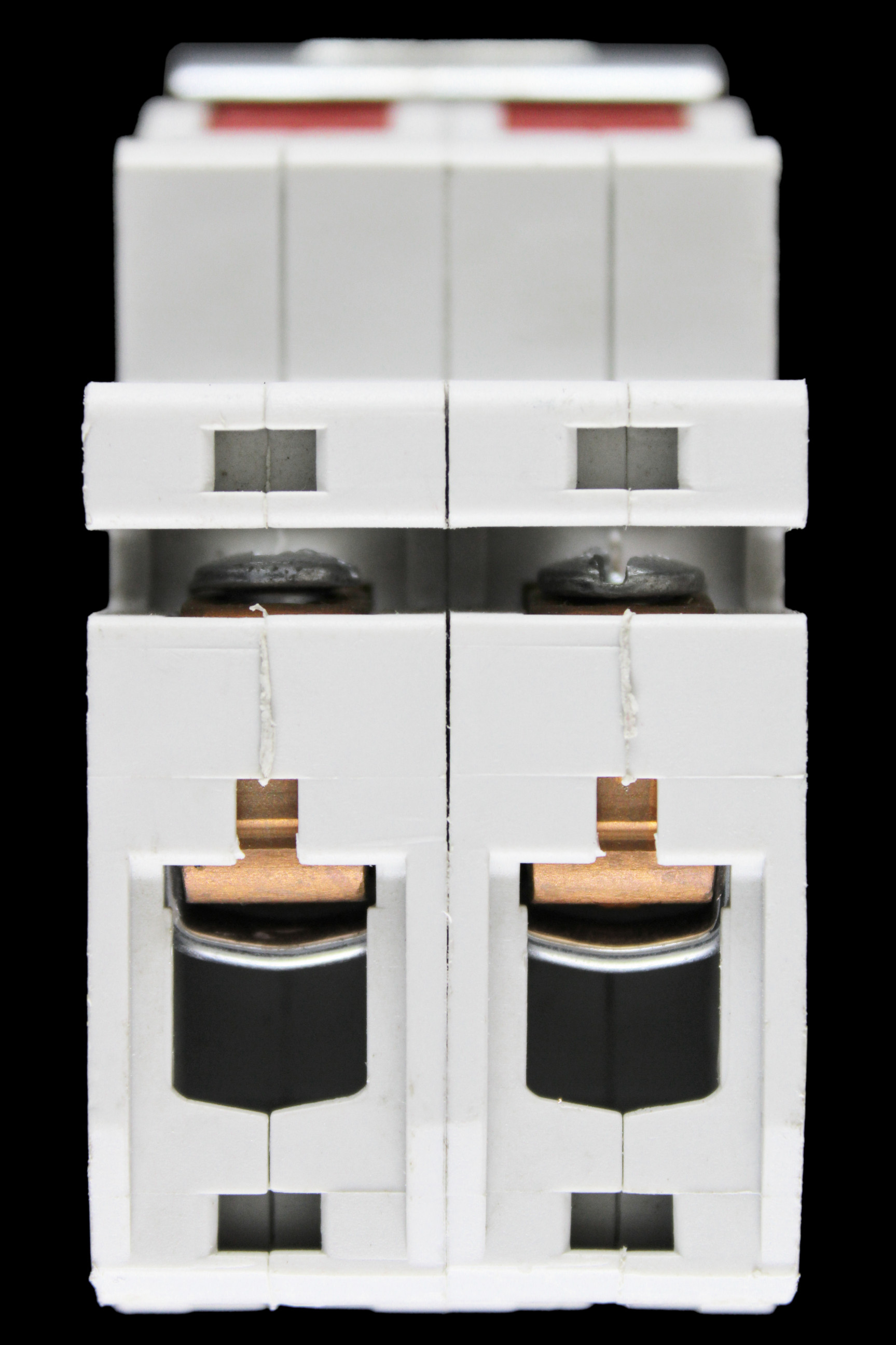 STEEPLE 100 AMP DOUBLE POLE MAIN SWITCH DISCONNECTOR