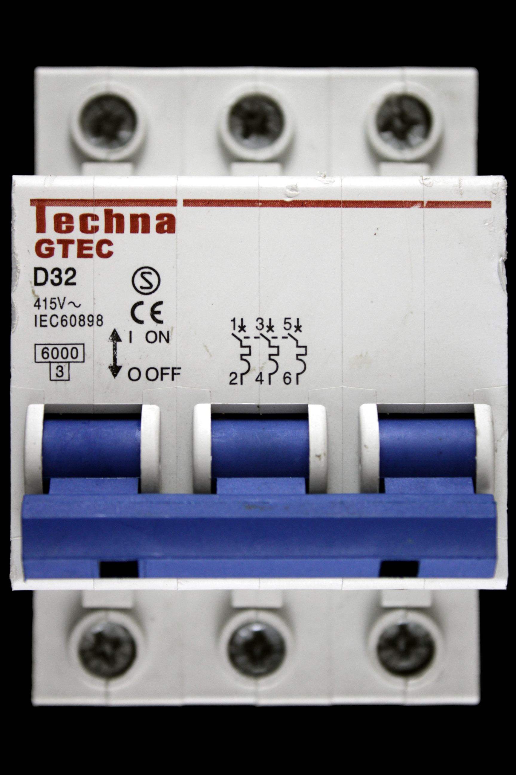 TECHNA 32 AMP CURVE D 6kA TRIPLE POLE MCB CIRCUIT BREAKER GTEC GTEC3D32