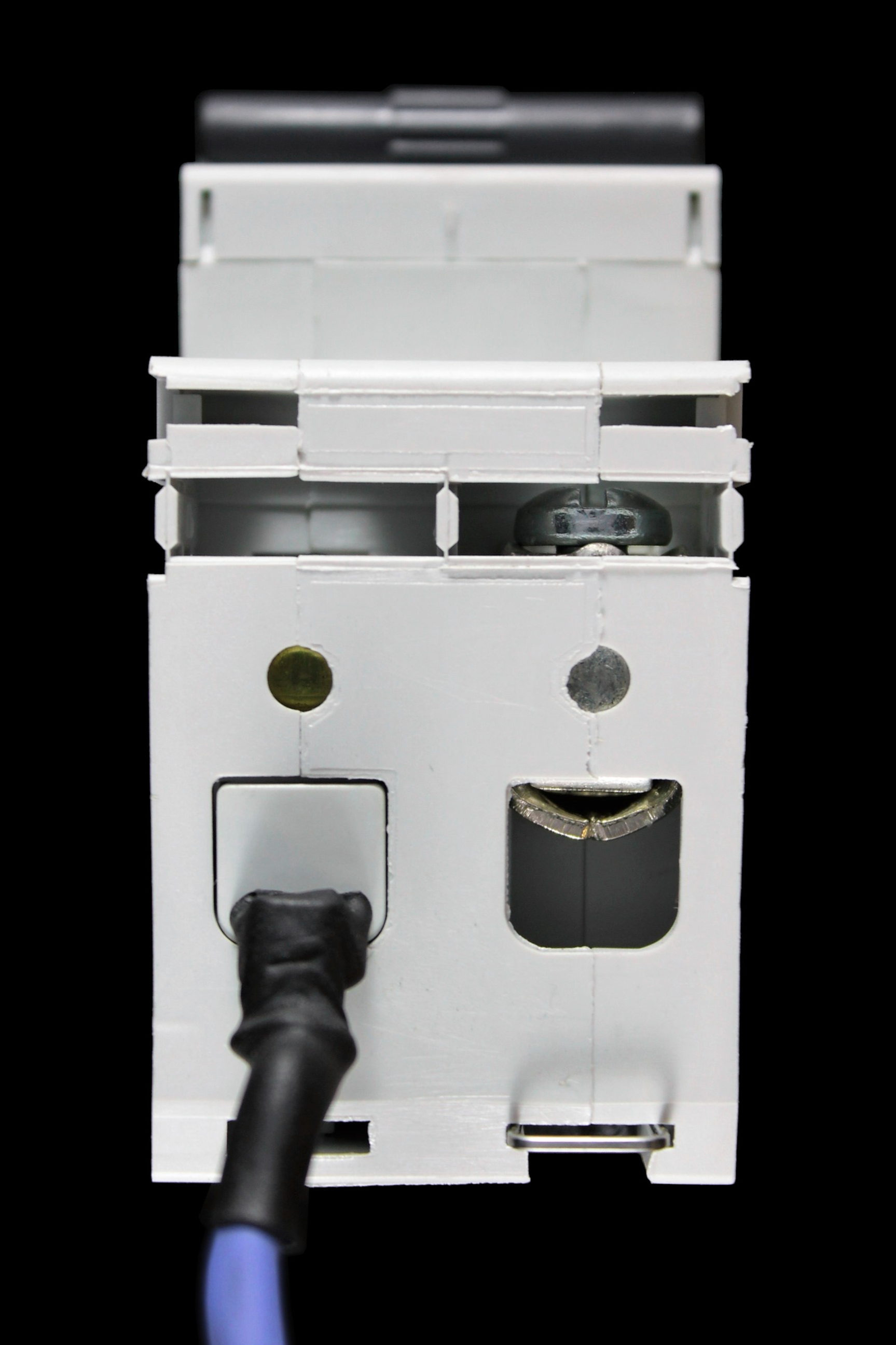 VOLEX 16 AMP CURVE C 10kA 30mA DOUBLE POLE RCBO TYPE AC VRCBO1630
