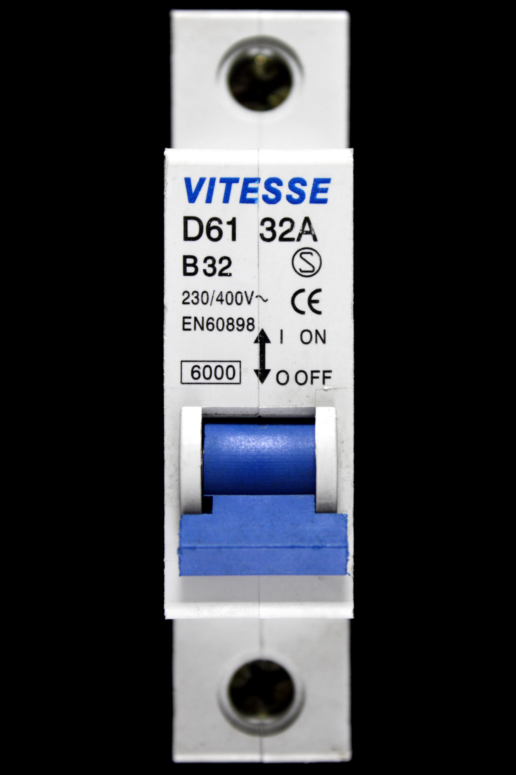 VITESSE 32 AMP CURVE B 6kA MCB CIRCUIT BREAKER D61