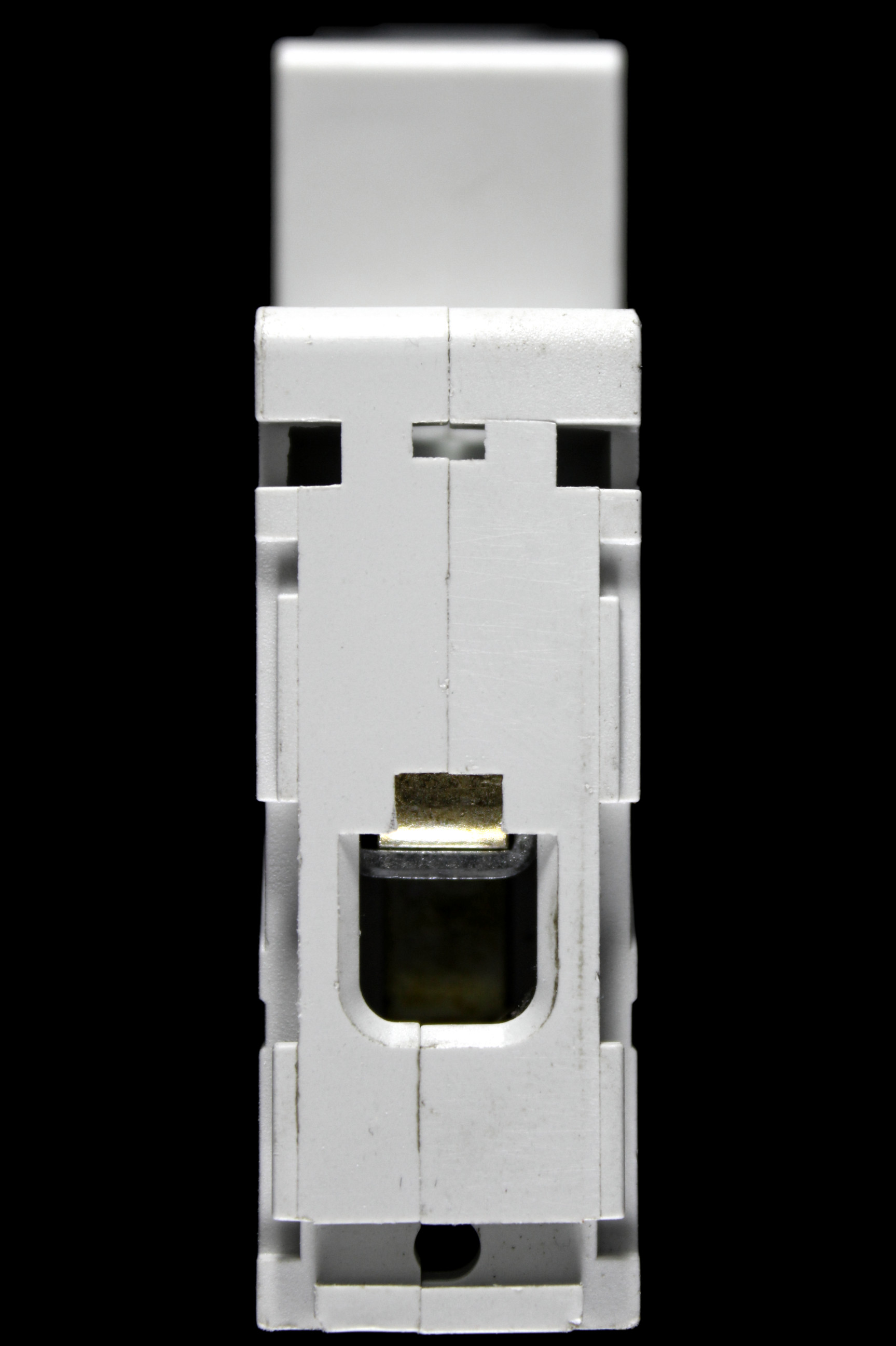 VERSO 16 AMP CURVE B 6kA MCB CIRCUIT BREAKER VCP116B