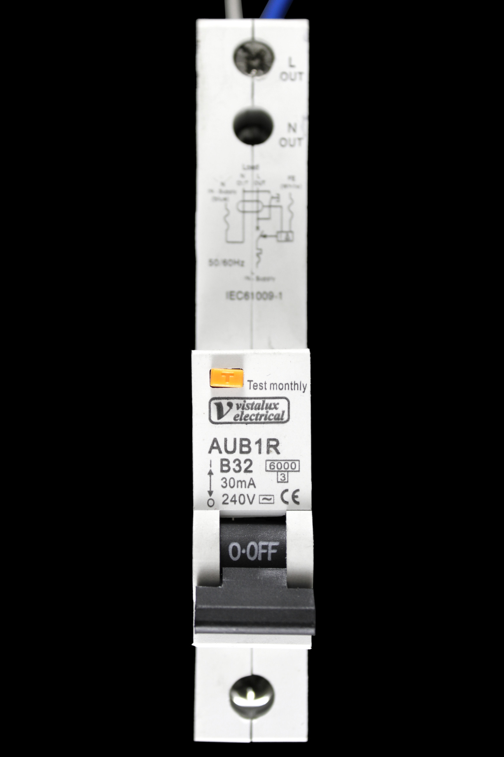 VISTALUX B 32 RCBO 6kA 30mA TYPE AC AUB1R