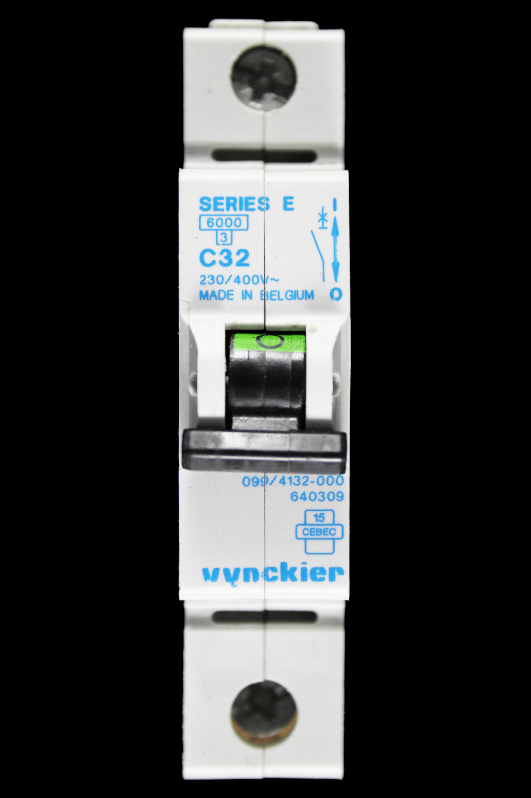 VYNCKIER 32 AMP CURVE C 6kA MCB CIRCUIT BREAKER SERIES E 640309 099/4132-000