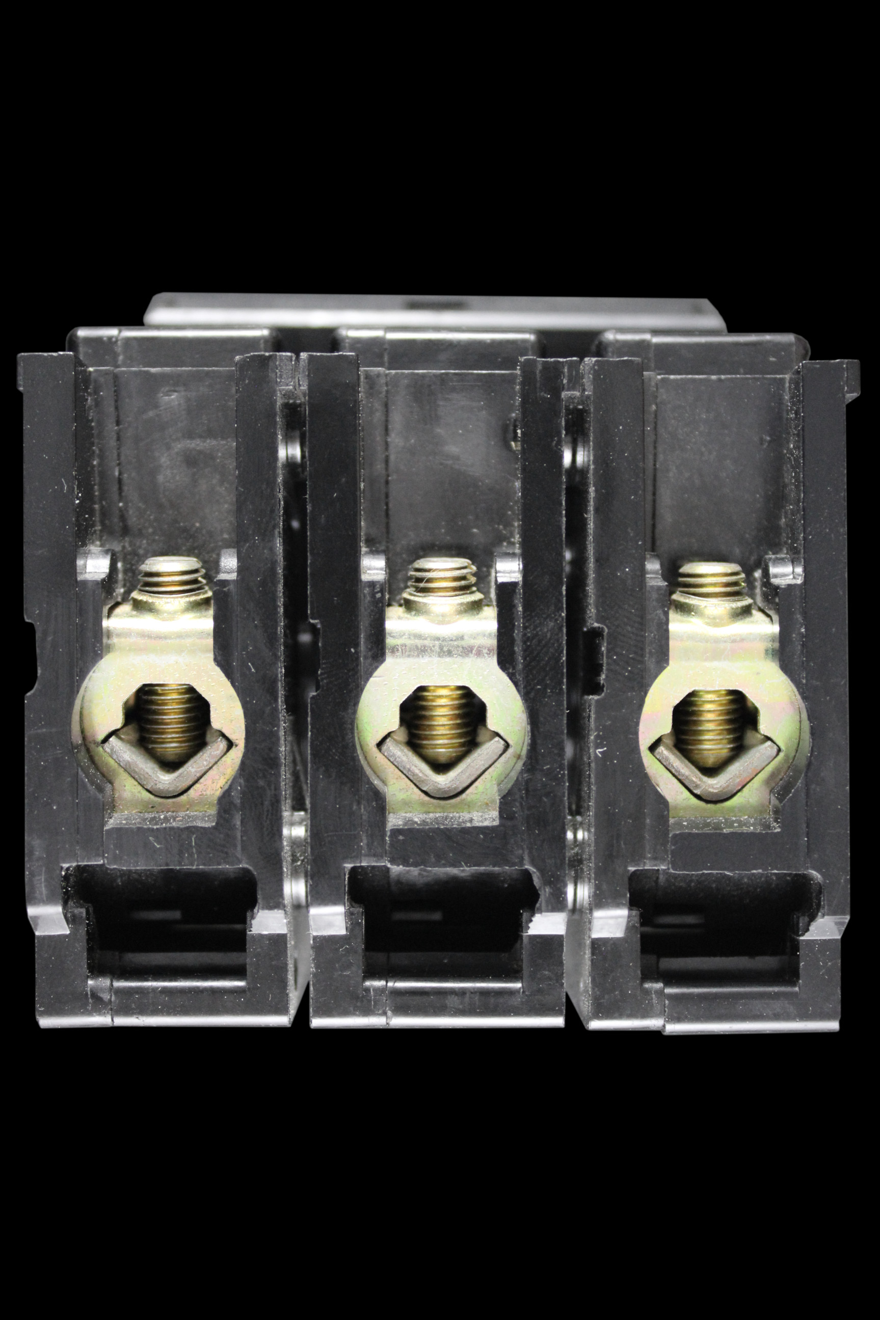 WESTINGHOUSE 15 MCB TRIPLE POLE 10kA CIRCUIT BREAKER HQP3015H