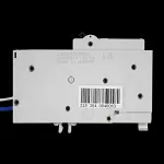 SQUARE D 32 AMP CURVE C 10kA 30mA RCBO TYPE AC QOE 132C03