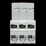 MOELLER 32 AMP CURVE C 10kA TRIPLE POLE MCB CIRCUIT BREAKER AZ C32-3