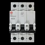 WYLEX 32 AMP CURVE C 10kA TRIPLE POLE MCB CIRCUIT BREAKER PSB332-C