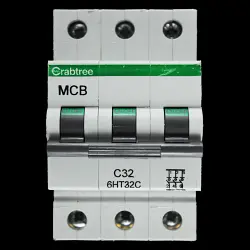 CRABTREE 32 AMP CURVE C 10kA TRIPLE POLE MCB CIRCUIT BREAKER 6HT32C BC
