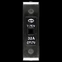 MEM 32 FUSE HOLDER CARRIER TYPE M