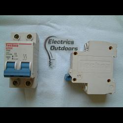 TECHNA 32 AMP 6kA TYPE D GTEC DOUBLE POLE MCB 415V CIRCUIT BREAKER 2 A
