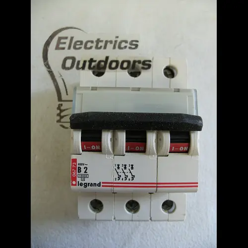LEGRAND 2 AMP CURVE B 10kA TRIPLE POLE MCB CIRCUIT BRAKER 400V 06773 BS EN 60898