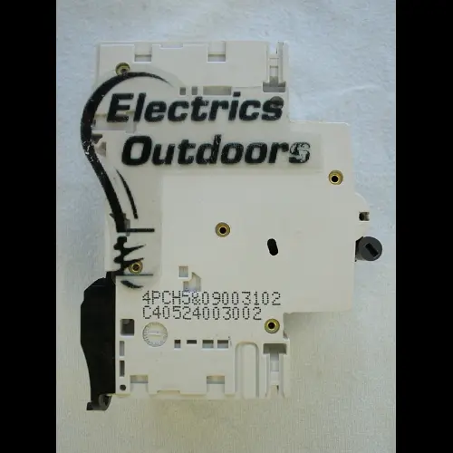 GENERAL ELECTRIC 40 AMP CURVE C 6kA FOUR POLE MCB CIRCUIT BREAKER G64 674673